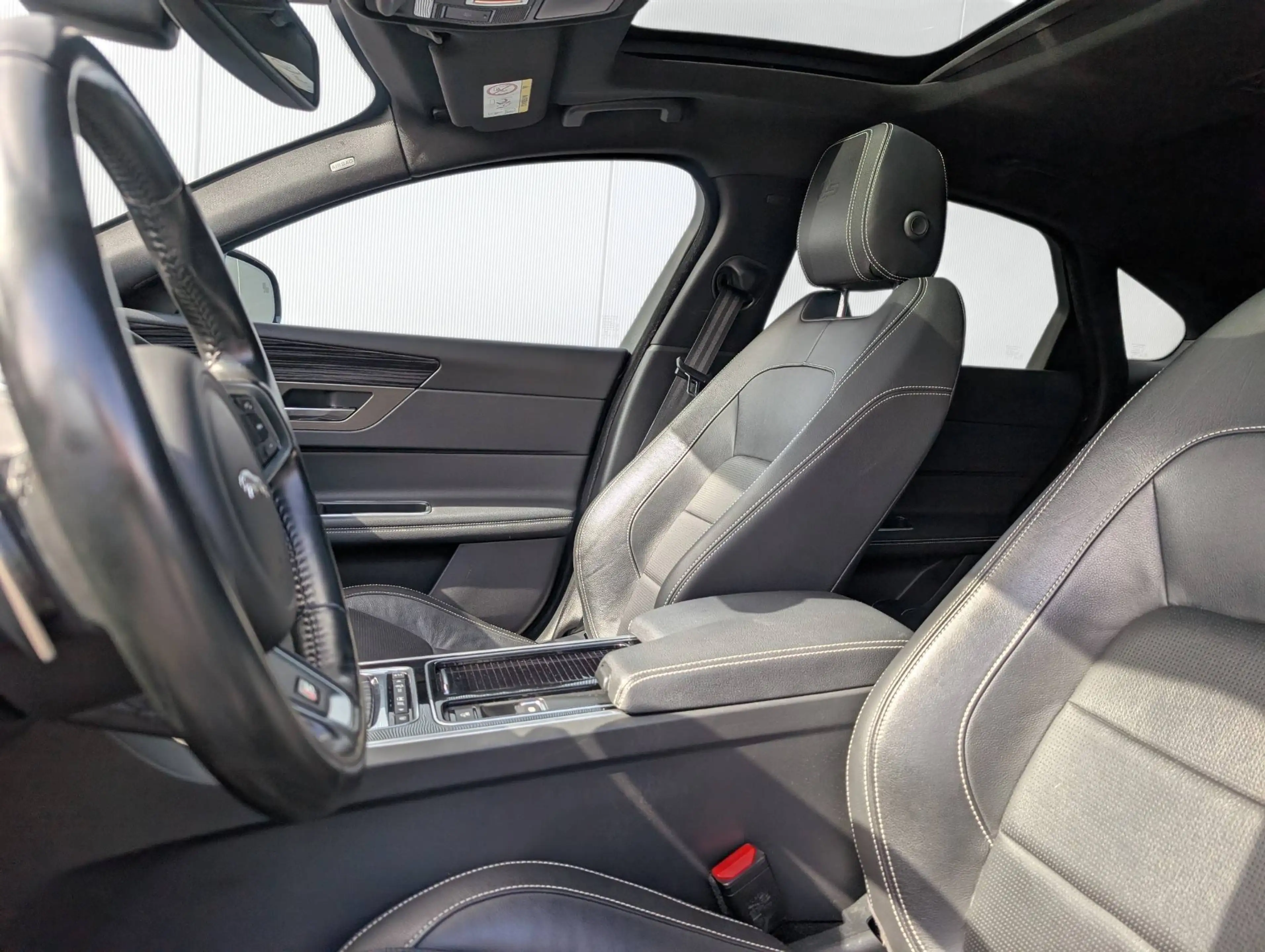 Jaguar XF S AWD"Leder, Navi, Panorama, R-Sport, LED" — photo 12
