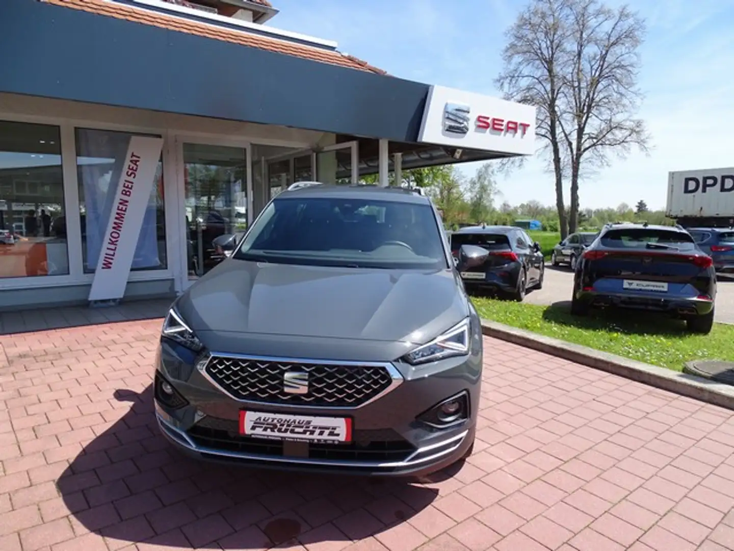 SEAT Tarraco Tarraco 1.5 TSI ACT XCELLENCE DSG 150PS AHK Navi A Grau - 2