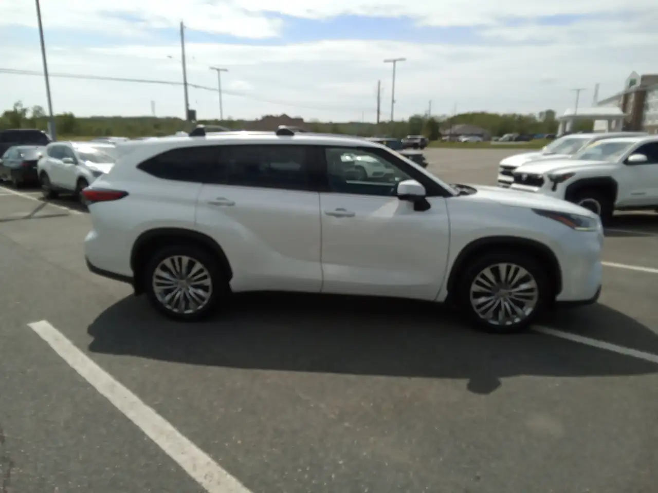 Toyota Highlander снимка Toyota Highlander