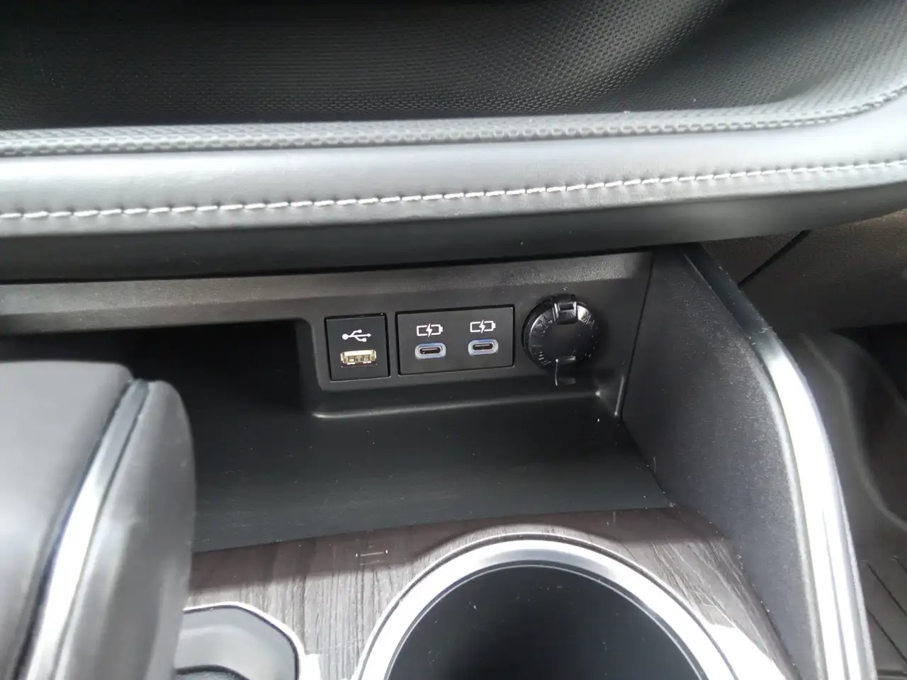 Toyota Highlander снимка Toyota Highlander