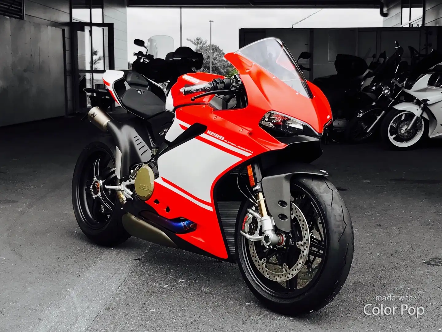 Ducati 1299 Superleggera Červená - 1