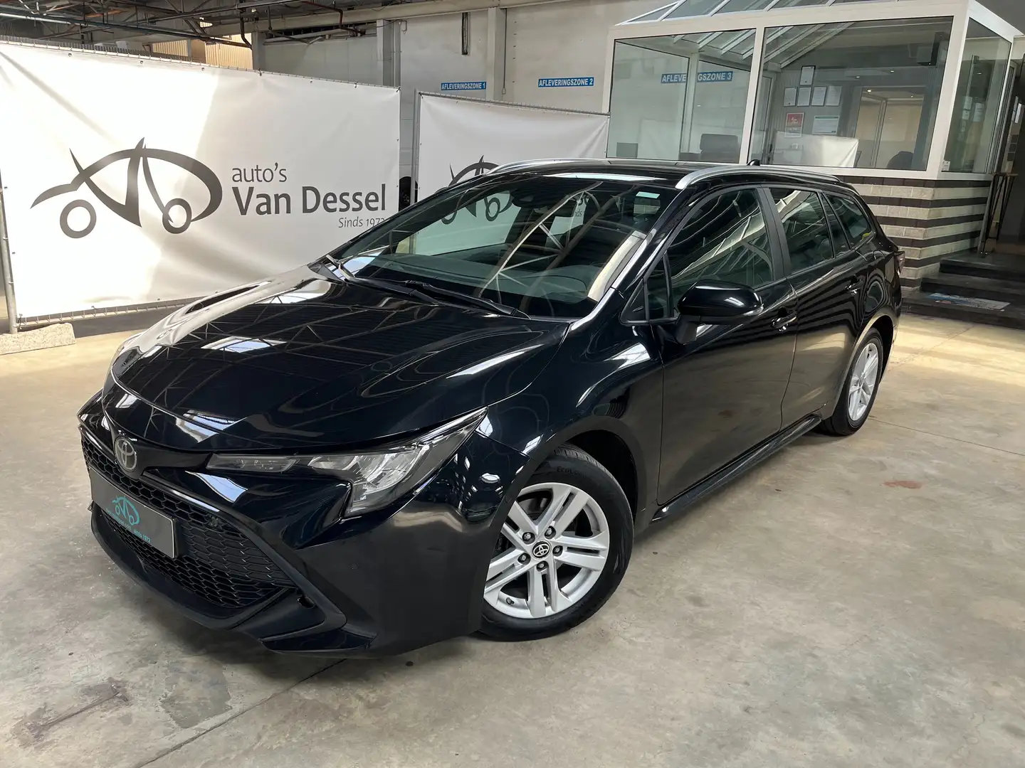 Toyota Corolla SW 1.2 Turbo Navi LED ACC Camera Carplay Zwart - 1