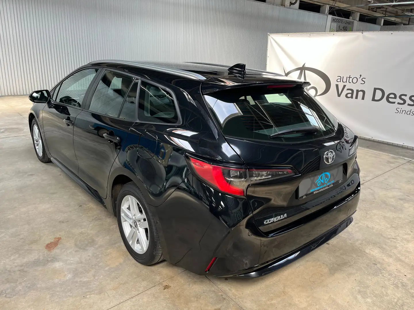 Toyota Corolla SW 1.2 Turbo Navi LED ACC Camera Carplay Zwart - 2