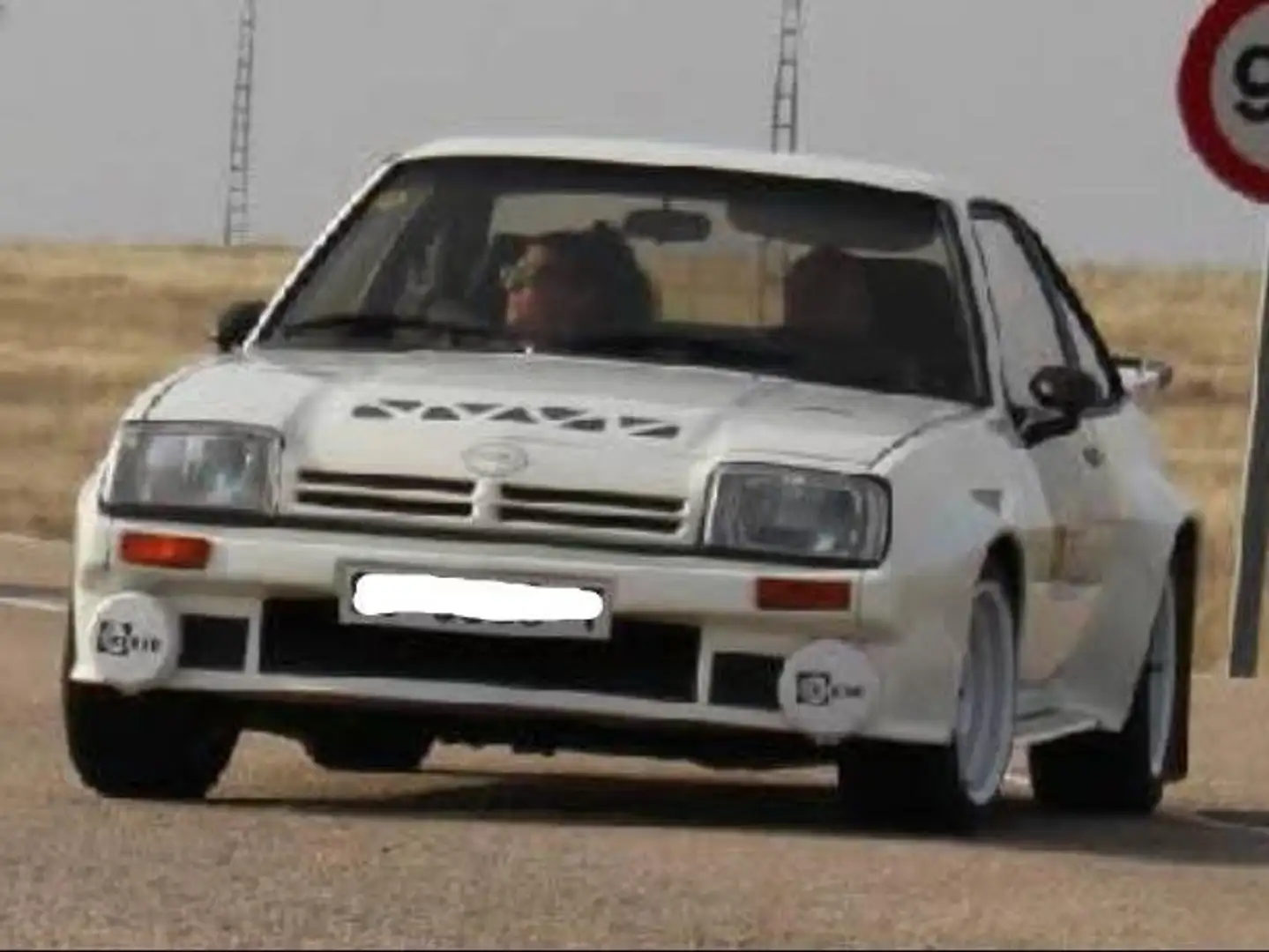 Opel Manta Manta 2.0i GTE Weiß - 1