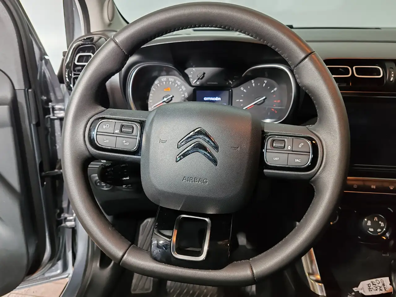 Citroen C3 Aircross 1.2 130cv Auto EAT6 MAX + Navi + Camera + key less 9