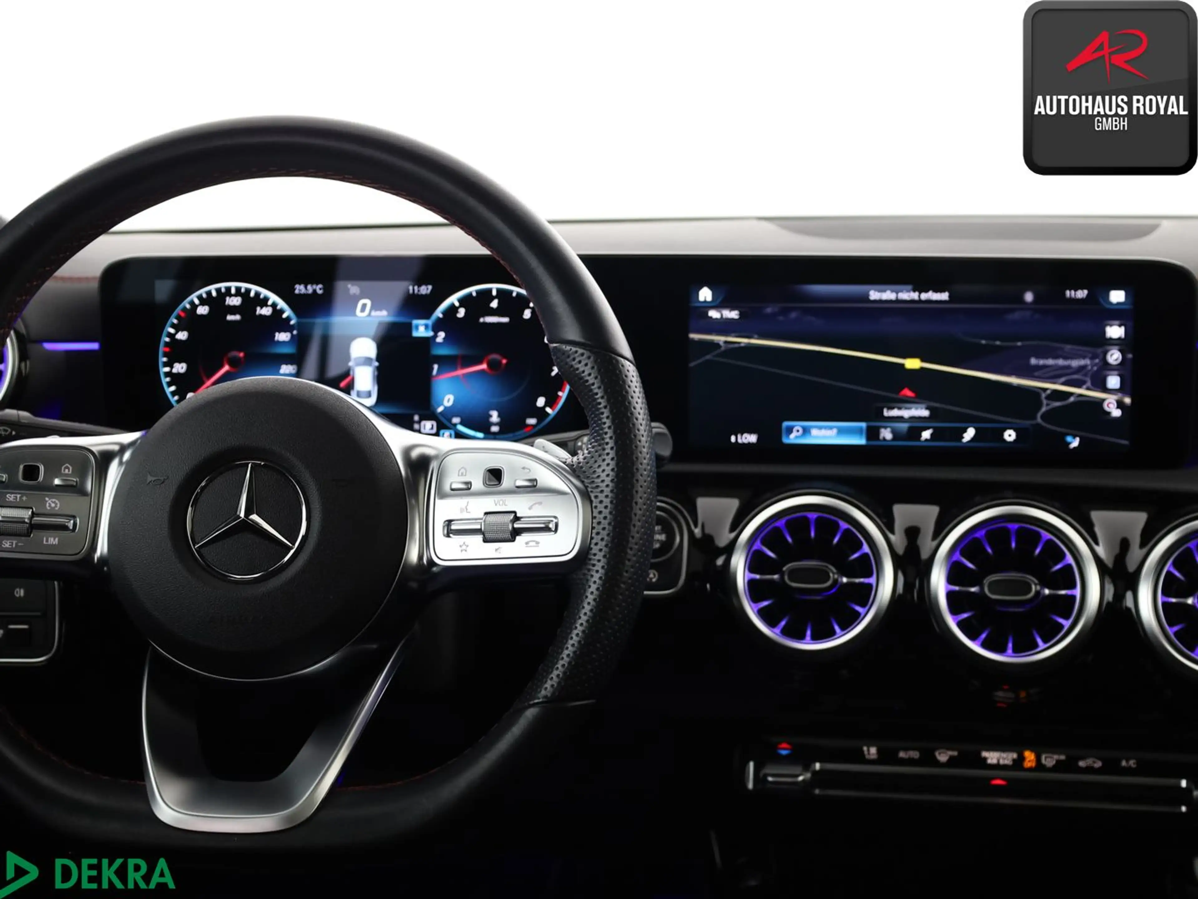 Mercedes-Benz CLA 200 Coupe AMG NIGHT PANO,KEYLESS,DISTRO,SH — photo 15