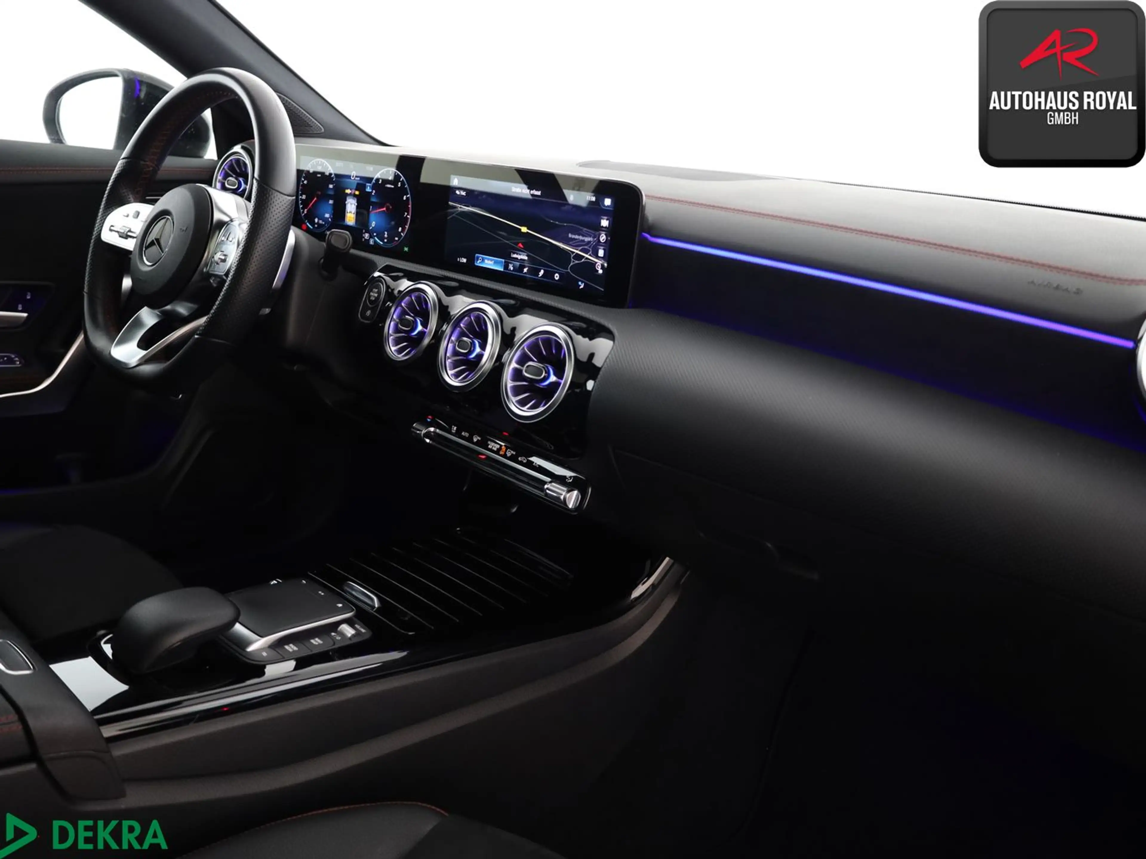 Mercedes-Benz CLA 200 Coupe AMG NIGHT PANO,KEYLESS,DISTRO,SH — photo 10