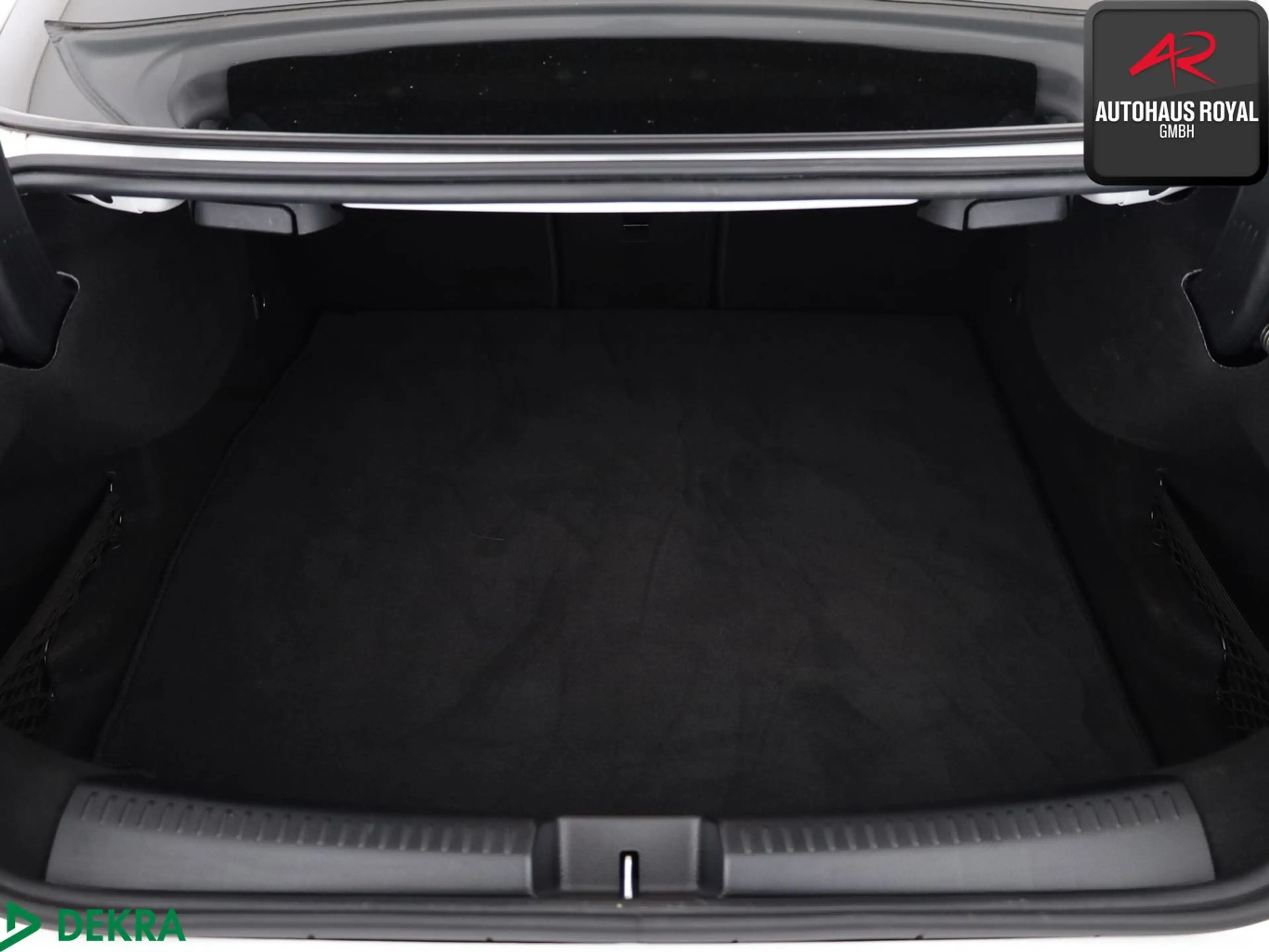 Mercedes-Benz CLA 200 Coupe AMG NIGHT PANO,KEYLESS,DISTRO,SH — photo 13