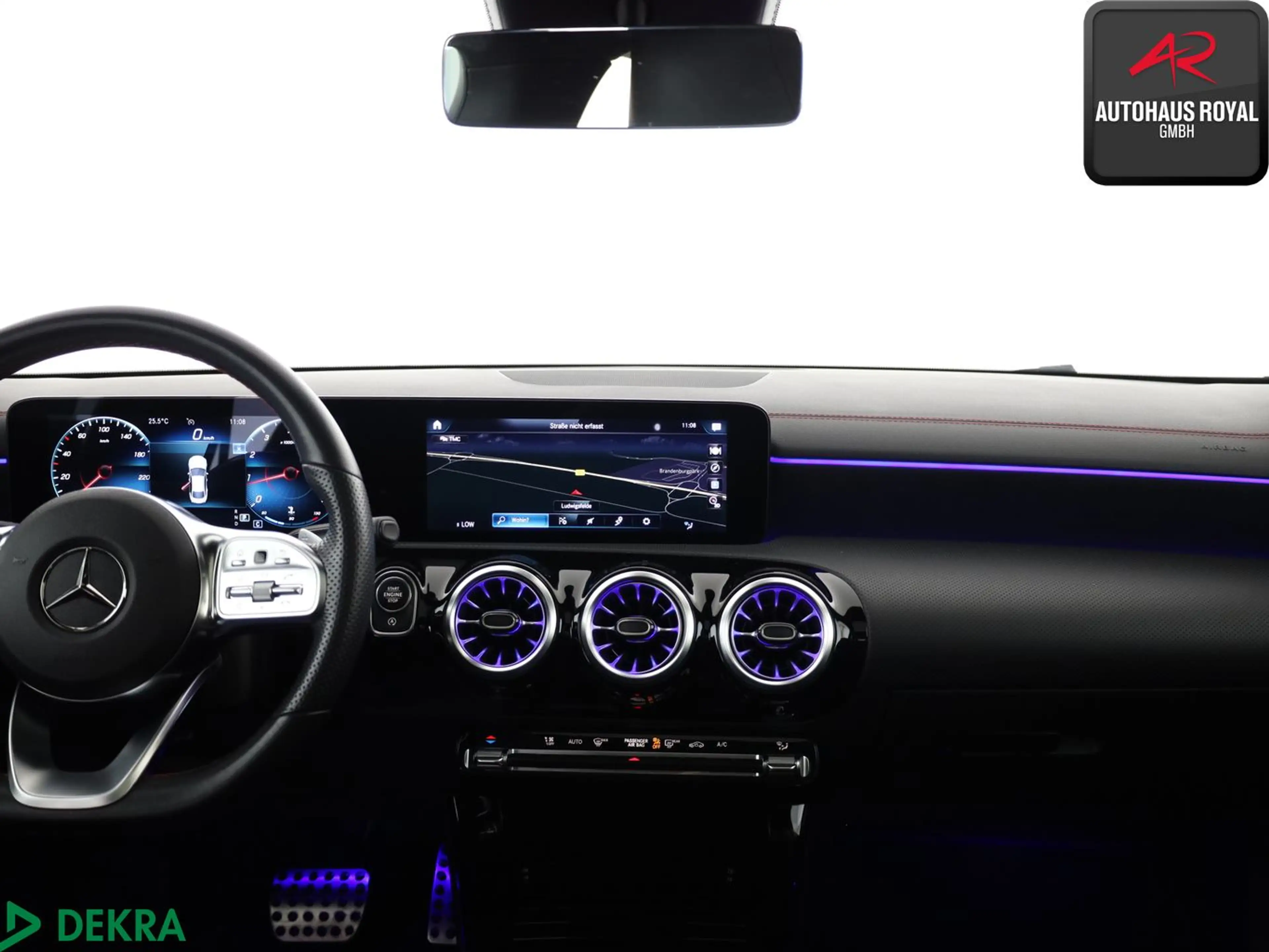 Mercedes-Benz CLA 200 Coupe AMG NIGHT PANO,KEYLESS,DISTRO,SH — photo 9
