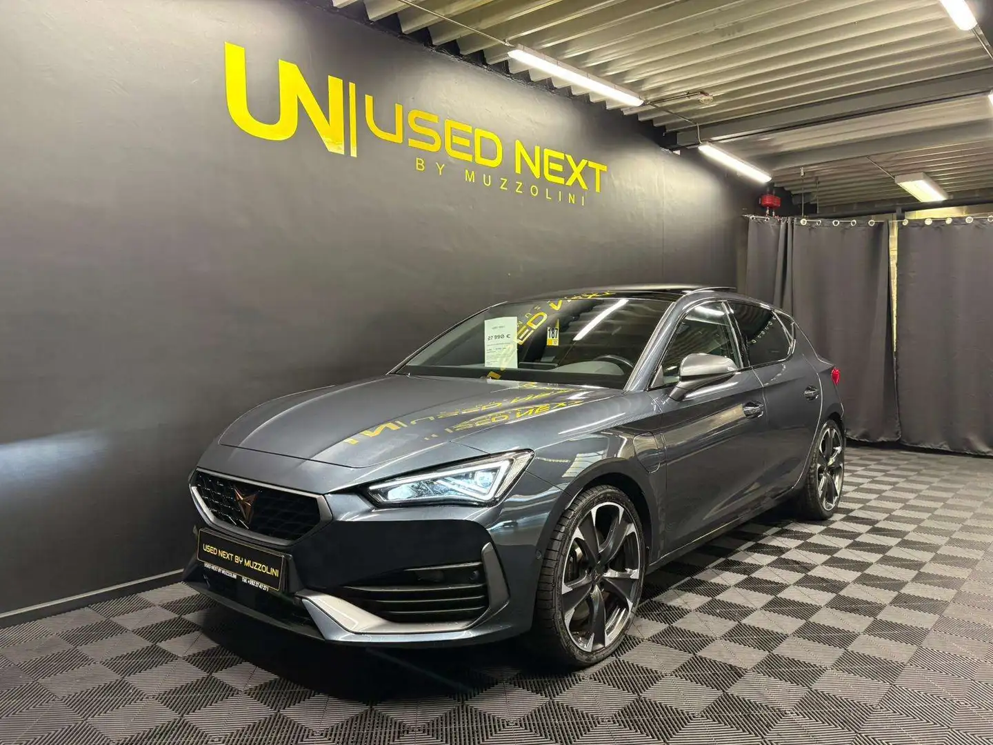 CUPRA Leon VZ 1.4 e-Hybrid 245 CH DSG6 TOIT PANO / ACC / F... Gris - 1