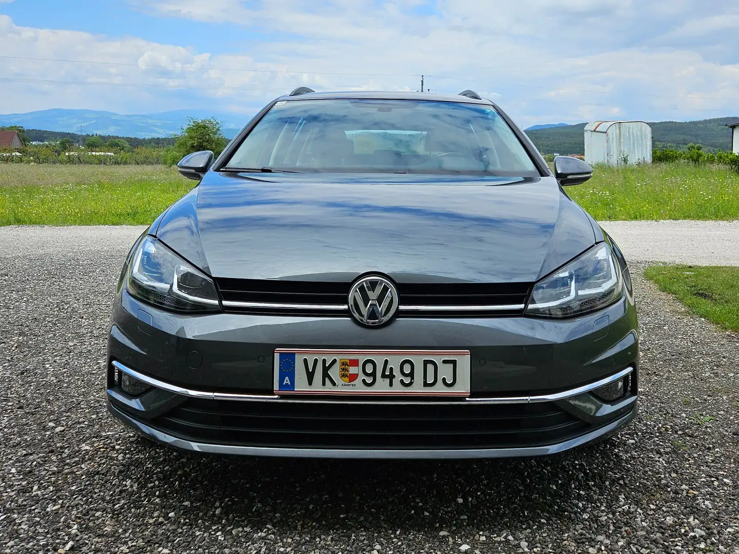Volkswagen Golf Variant 1,6 TDI SCR DSG Comfortline Grau - 2