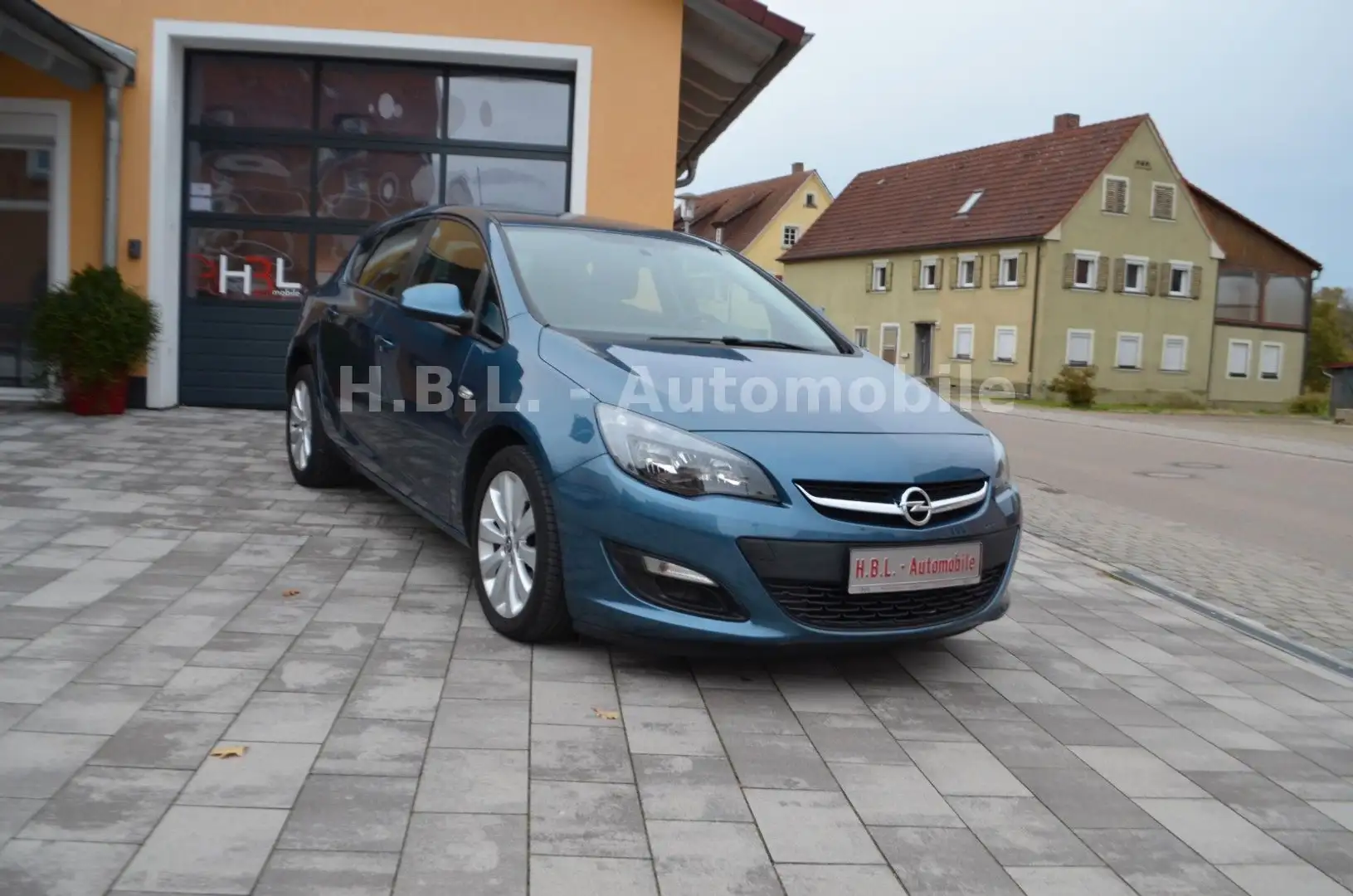 Opel Astra J 16V Turbo Energy/5-trg/ SHZ/LHZ/PDC Albastru - 2
