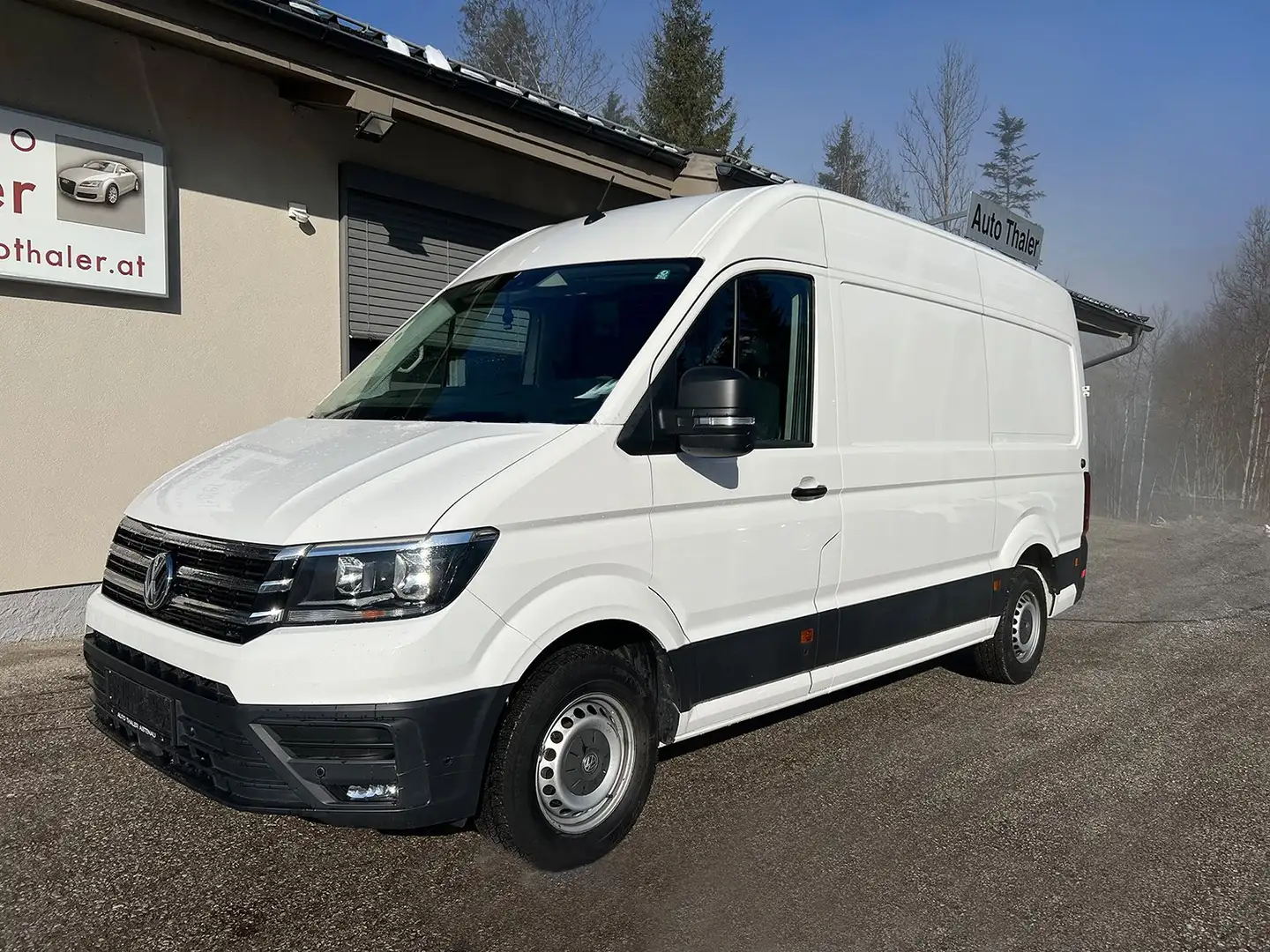 Volkswagen Crafter 35 Kasten MR L3H3 2,0-I-TDI Weiß - 1