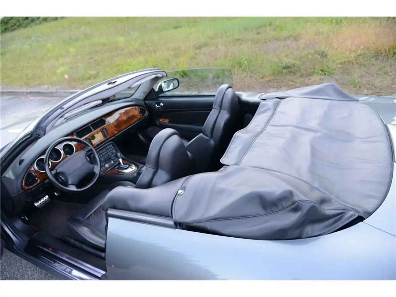 Jaguar XKR снимка Jaguar XKR