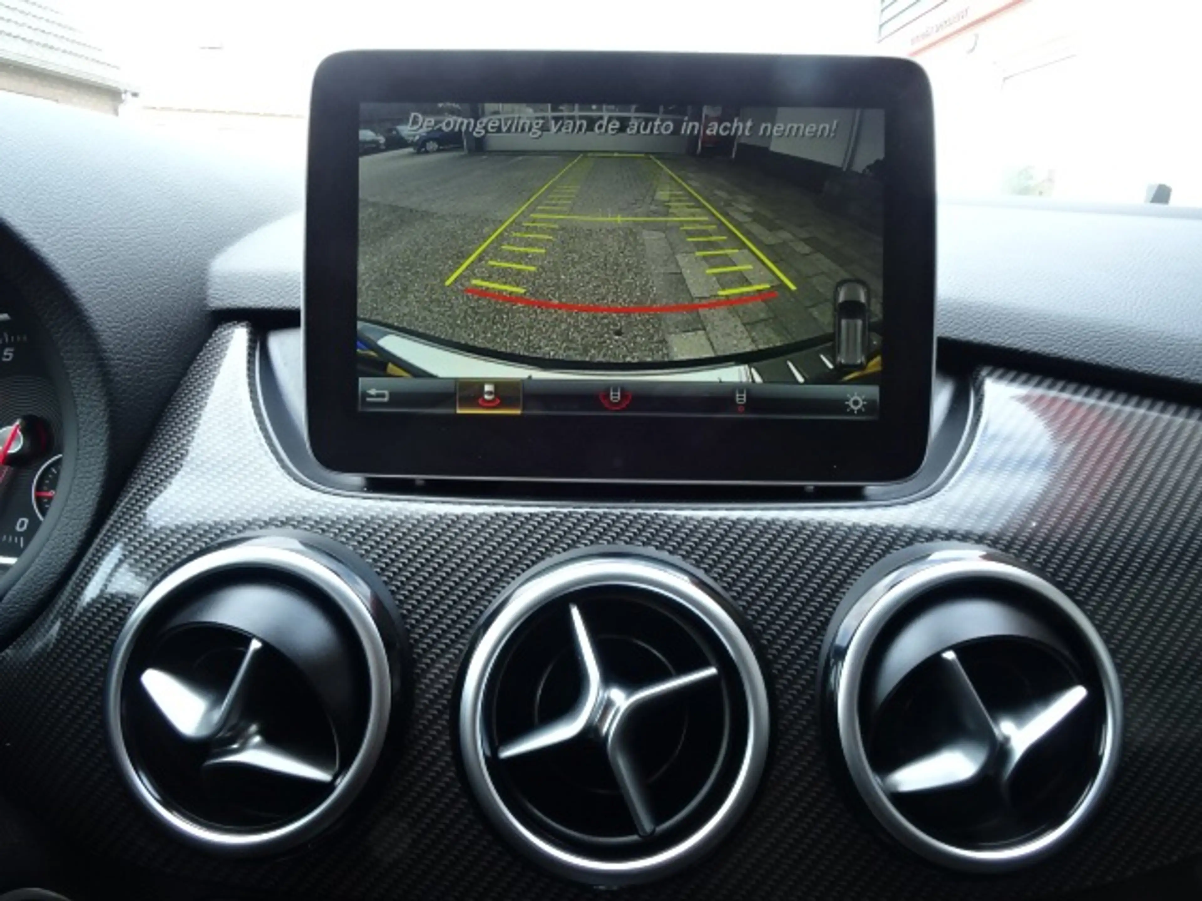 Mercedes-Benz B 180 Business Solution AMG — photo 23