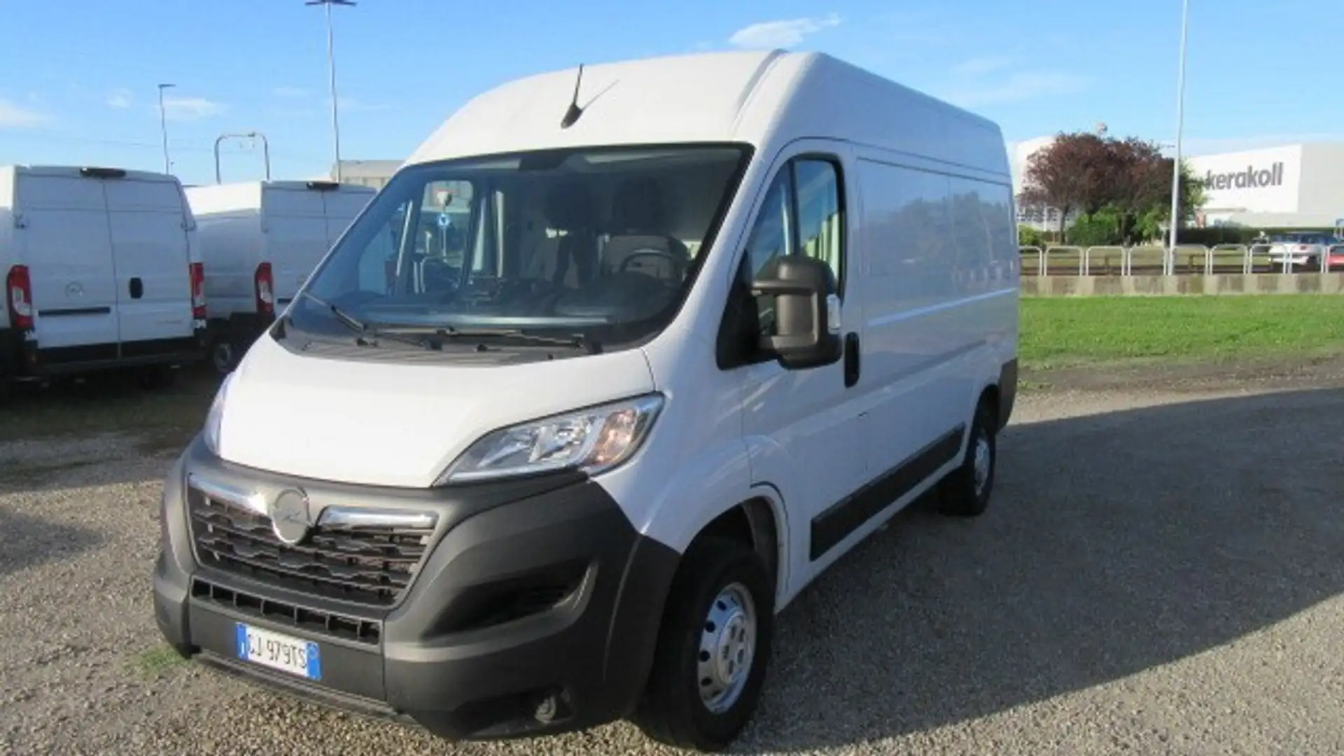Opel Movano Movano 33 2.2 BlueHDi 120 S&S PM-TM Furgone Weiß - 1