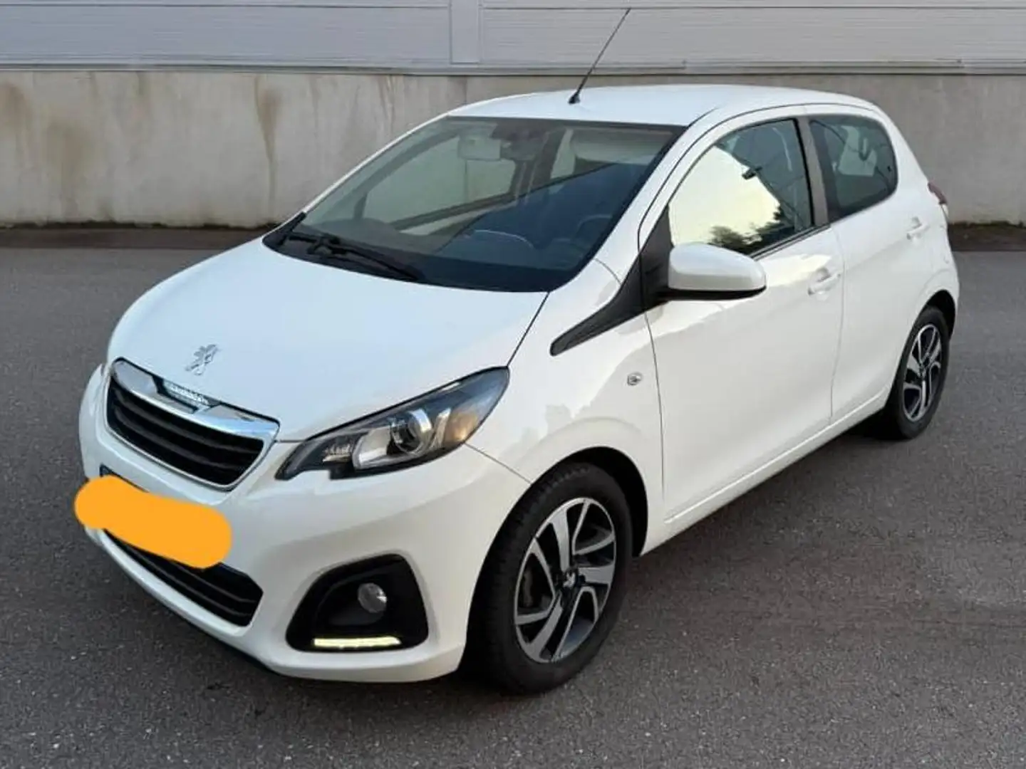 Peugeot 108 108 1.0 e-VTi 68ch BVM5 Allure - 2