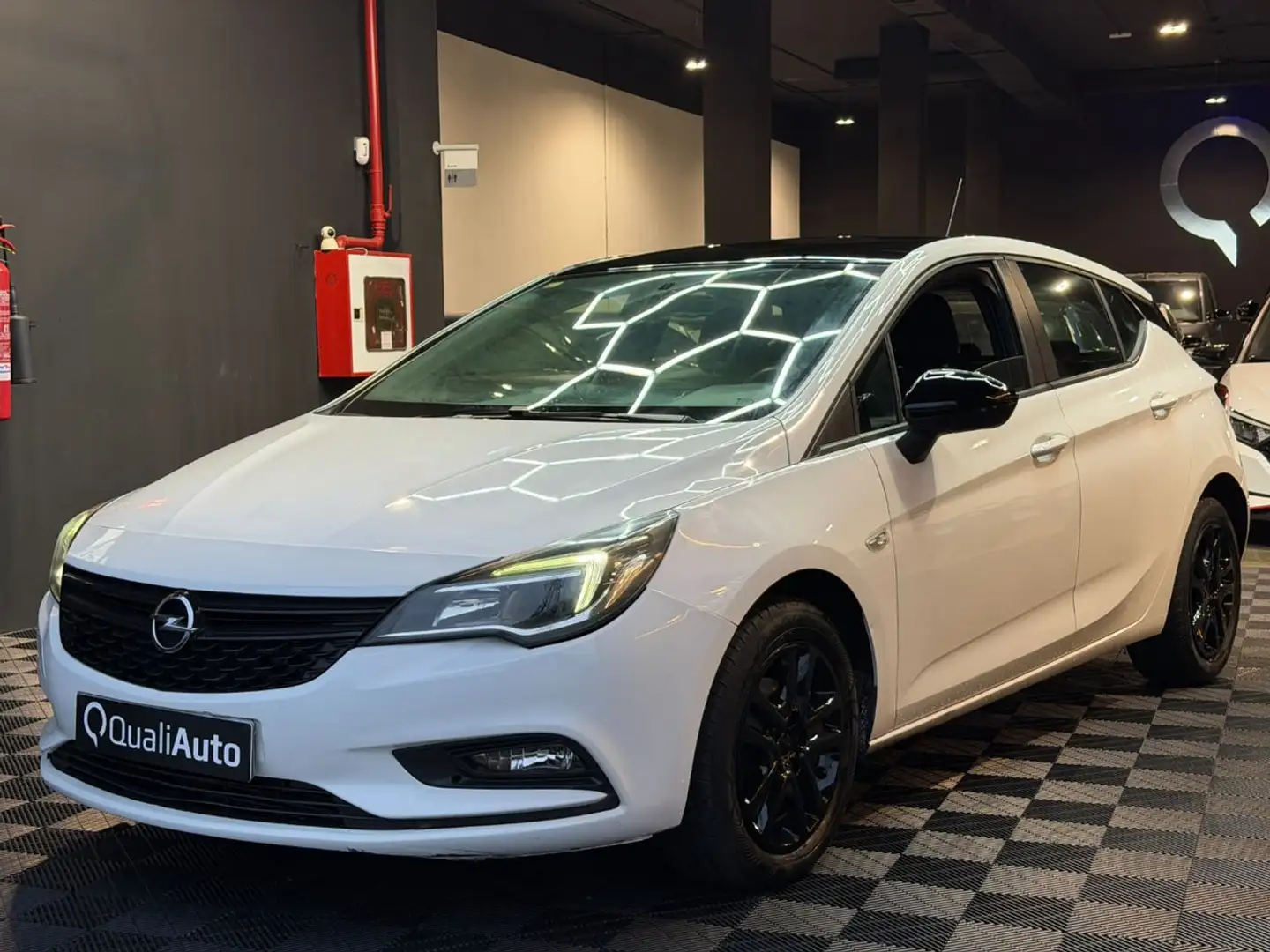 Opel Astra 1.6CDTi S/S 120 Aniversario 110 Blanco - 2