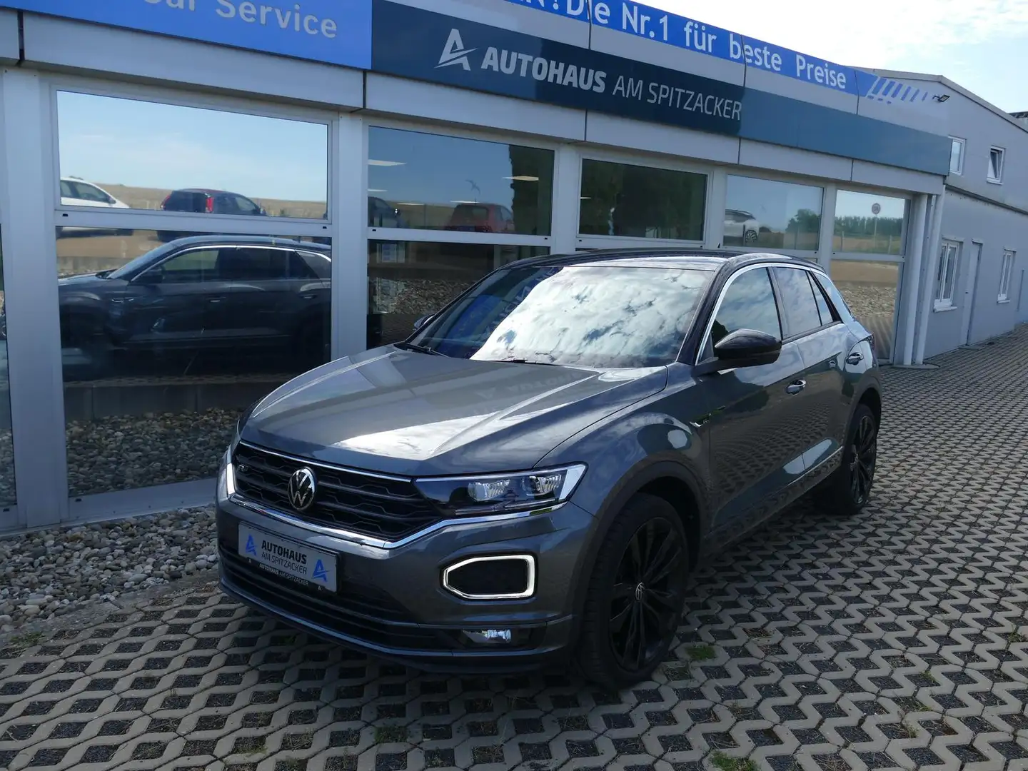 Volkswagen T-Roc 1.5 TSI ACT LED R-Line Sport APPLE/ANDROID Grau - 2