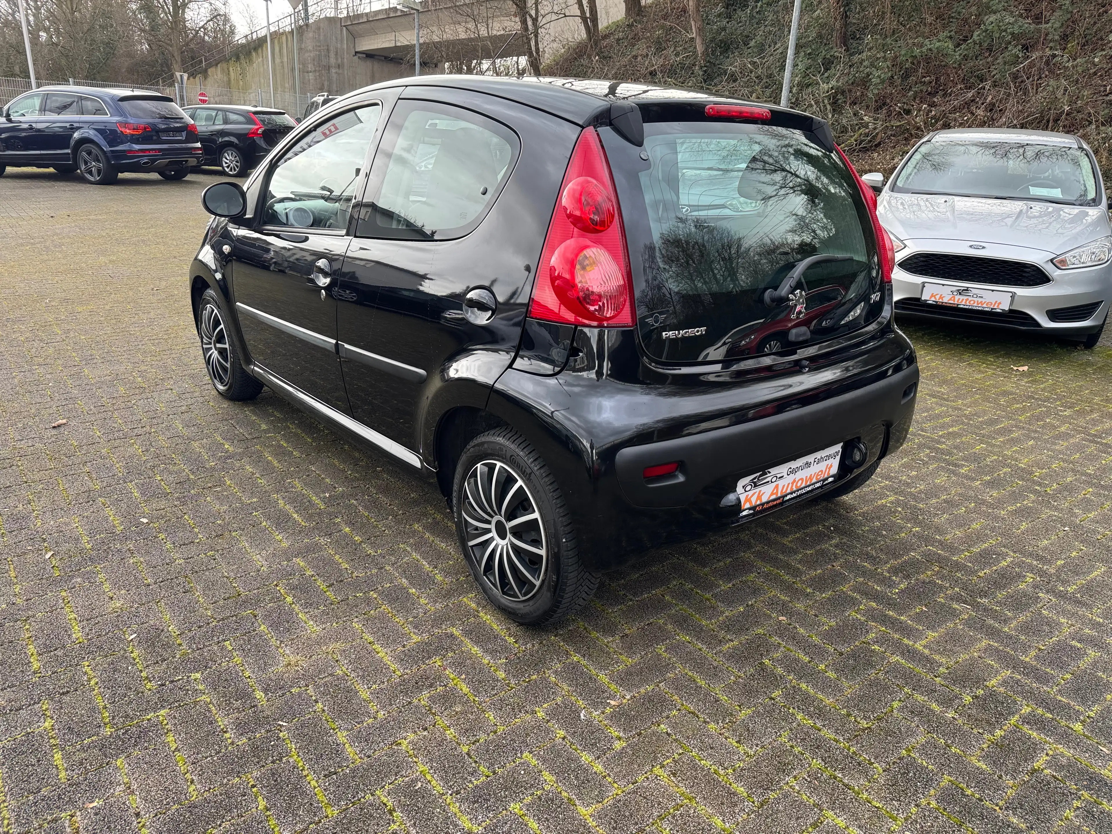 Peugeot 107 Filou,1. Hand, Lückenlos Scheckheft gepflegt — photo 13