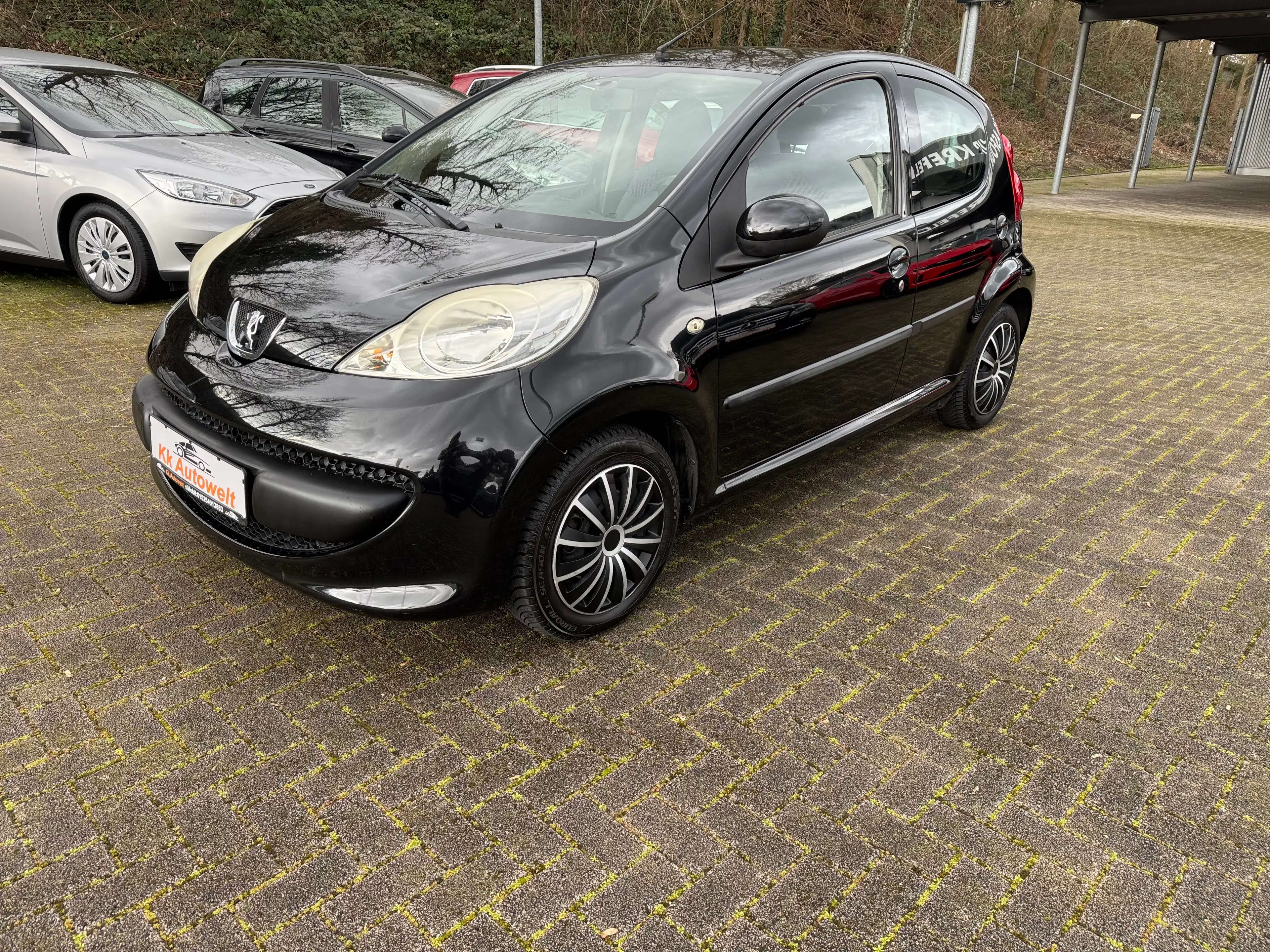 Peugeot 107 Filou,1. Hand, Lückenlos Scheckheft gepflegt — photo 3