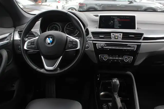 BMW X1 view 9