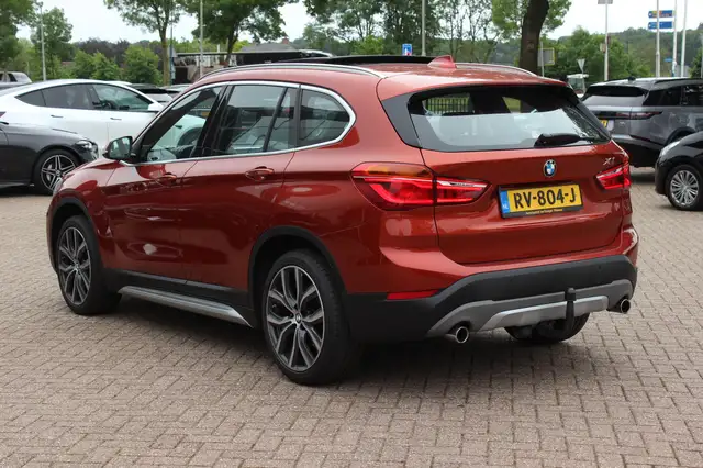 BMW X1 view 3
