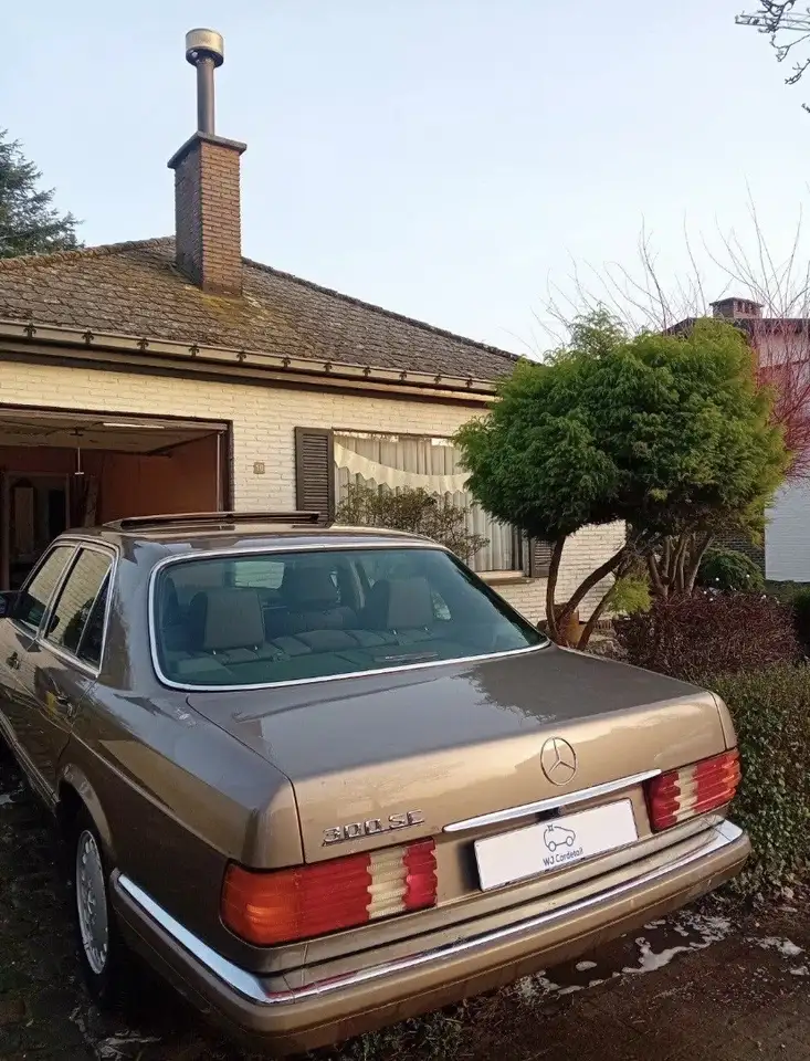 Mercedes-Benz 300 W126 300SE, foto 10