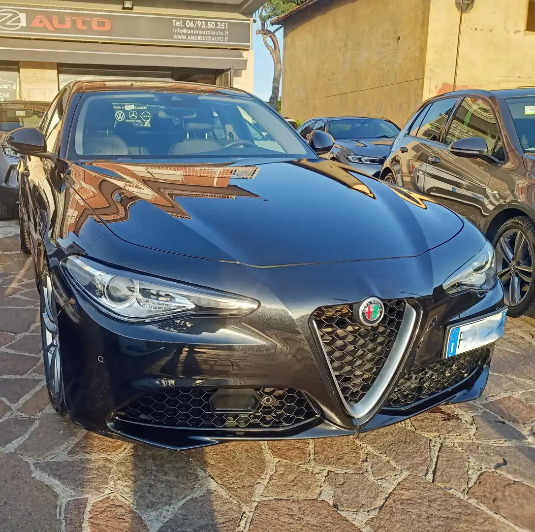 Alfa Romeo Giulia 2.2 t  *SUPER* 160cv my19 MT6 Black - 1