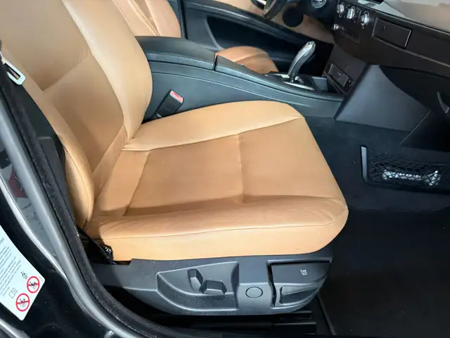 BMW 5 Series view 15