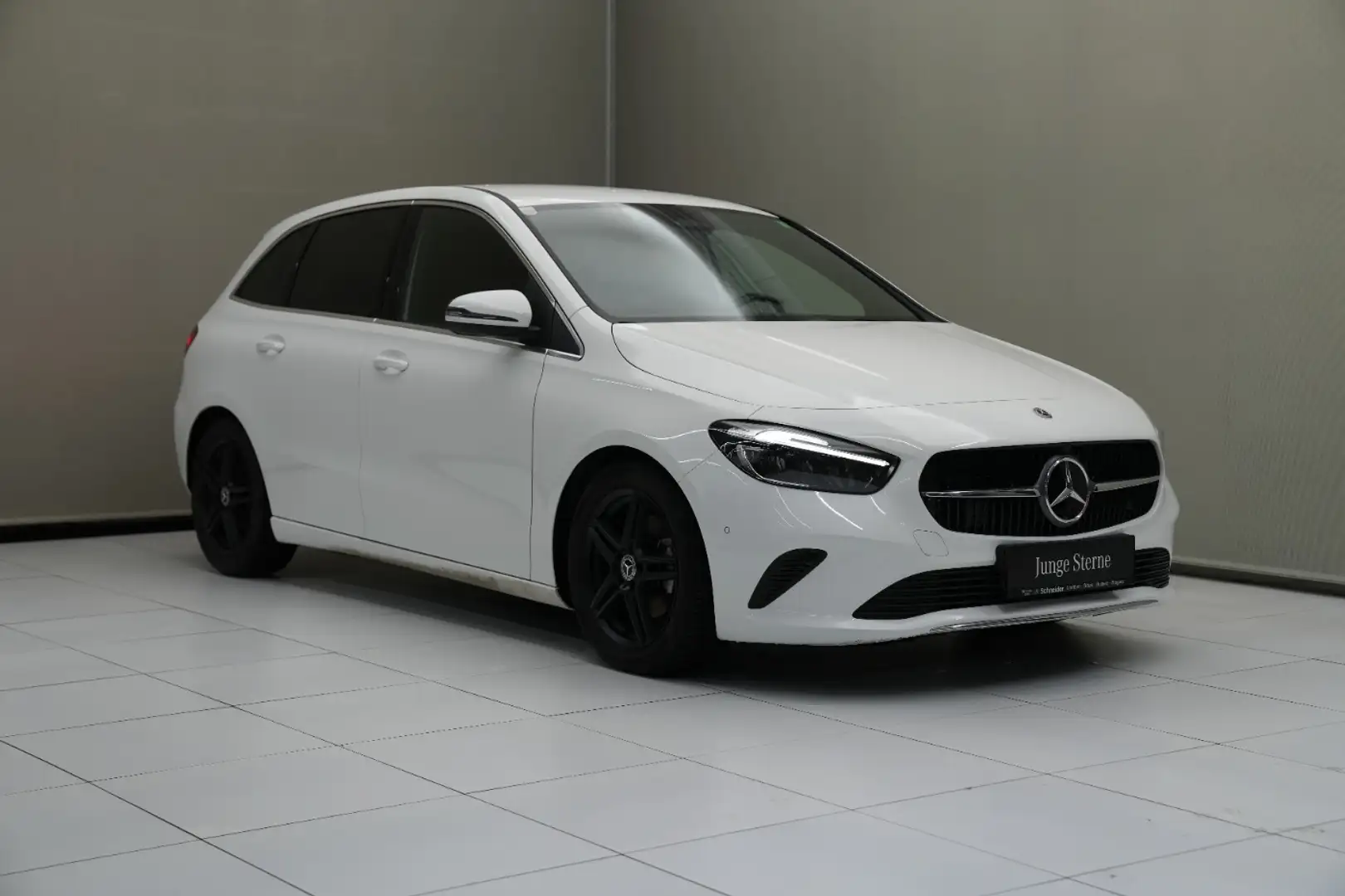 Mercedes-Benz B 200 d LM Navi KAM ParkAss. SpurH KlimaA FLA Wit - 2