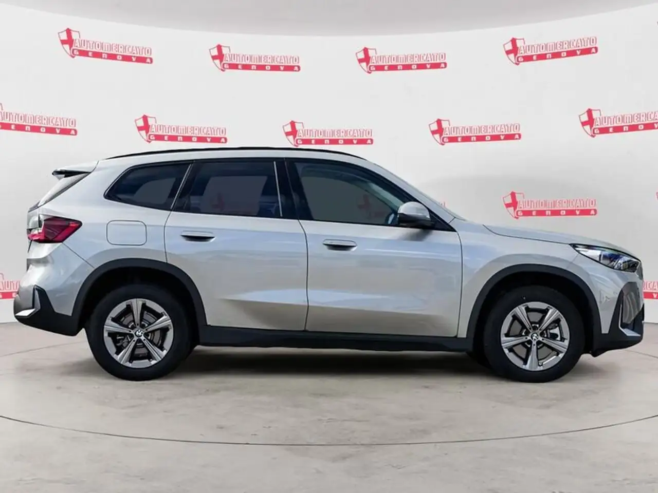 BMW X1 sDrive 20i TETTO APRIBILE 2