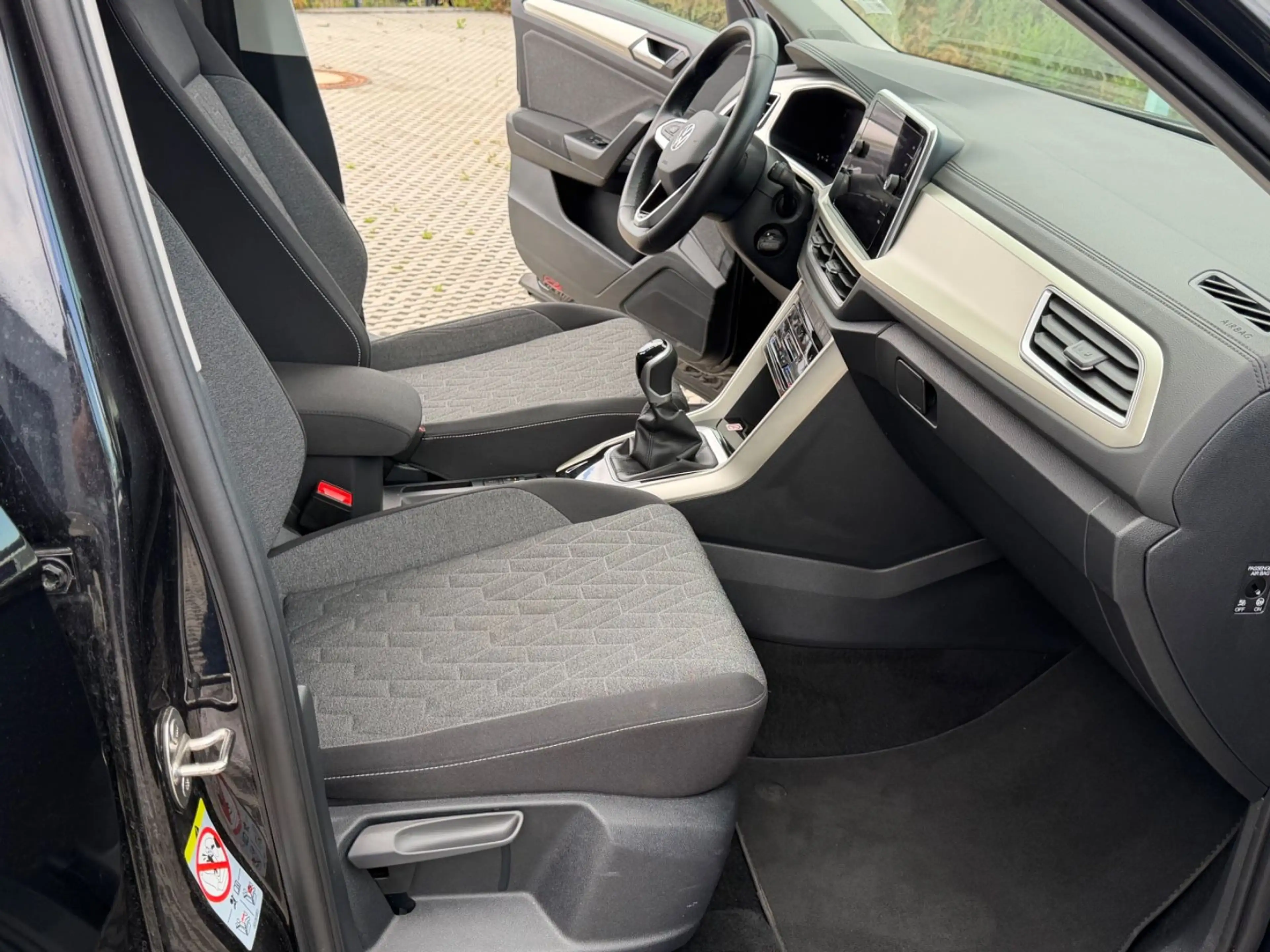 Volkswagen T-Roc Move — photo 7