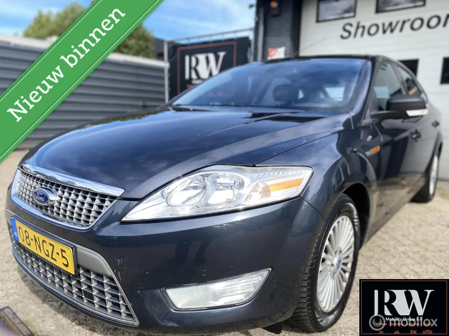 Ford Mondeo 2.0 Trend met nieuwe APK! Gris - 1