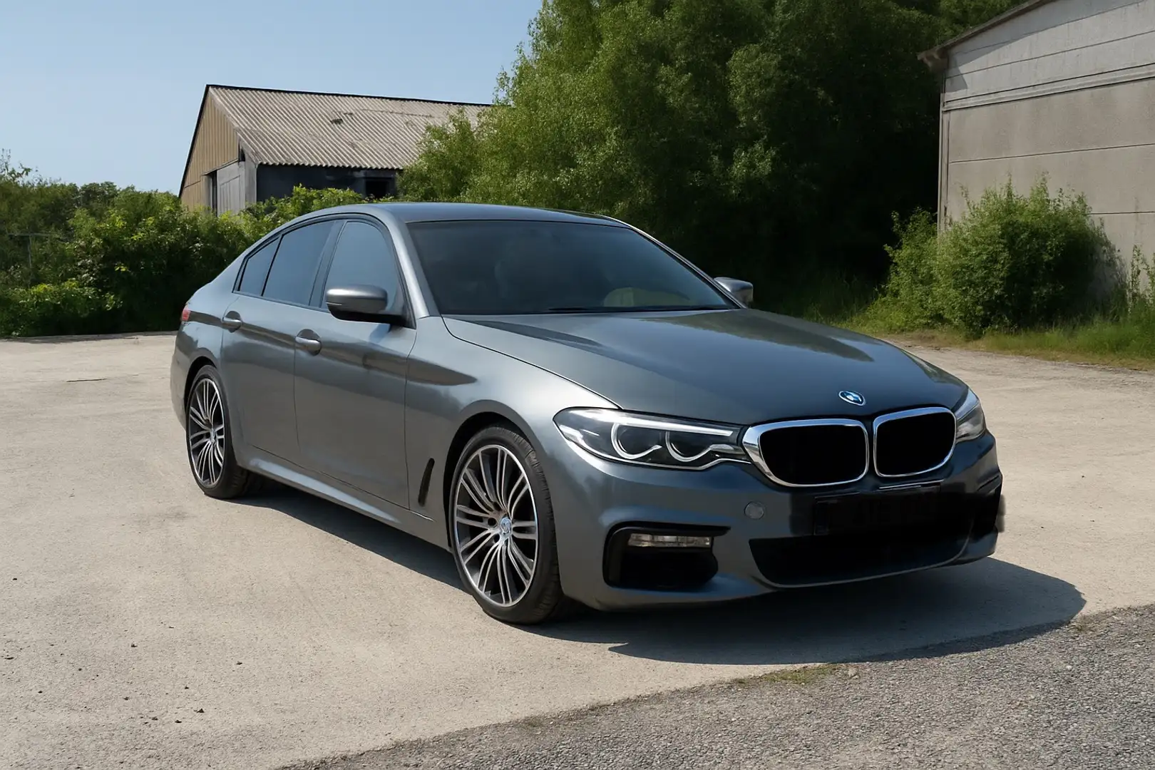 BMW 540 te koop bmw 540i  M - luxe, comfort, prestatie Šedá - 1