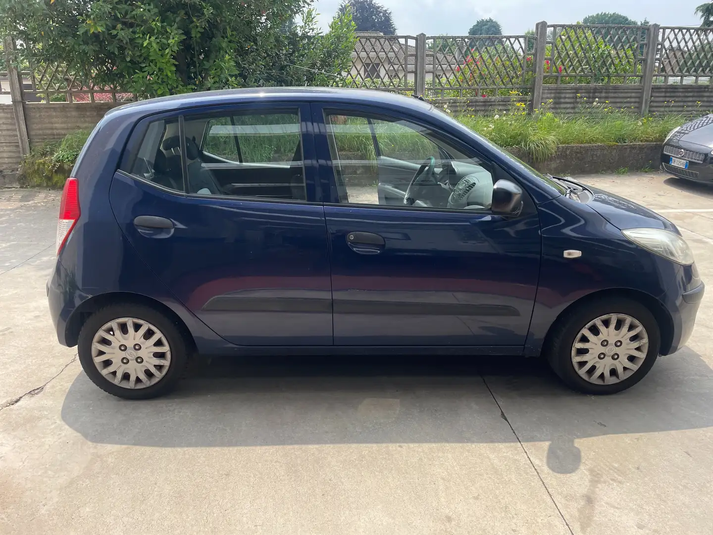 Hyundai i10 i10 1.1 Gpl Kék - 1