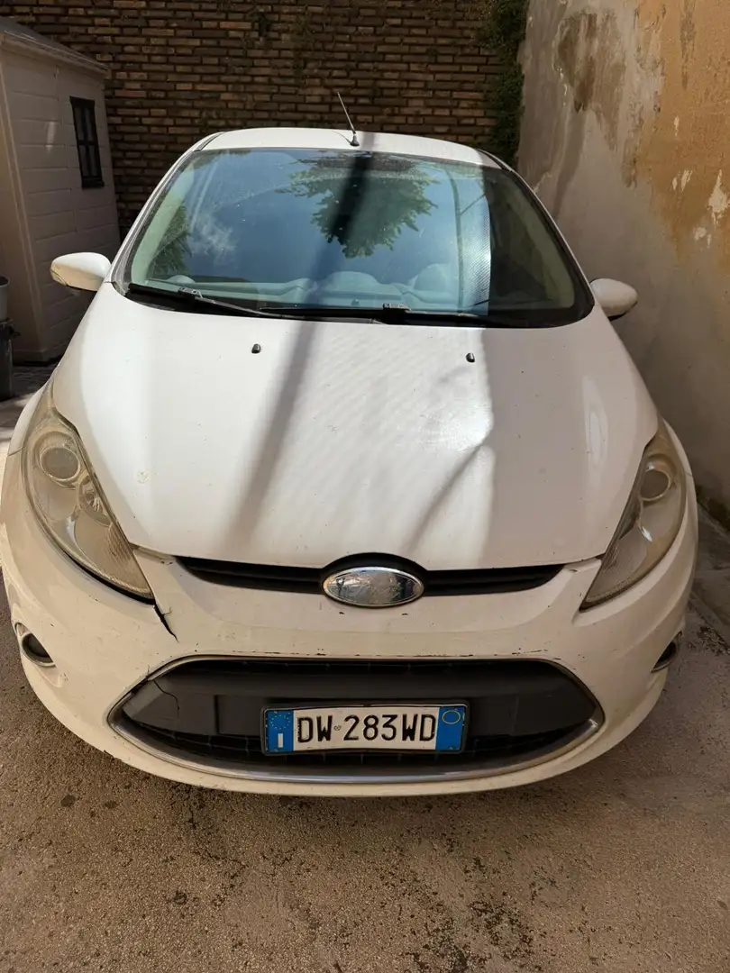 Ford Fiesta Fiesta VI 2008 3p 1.4 tdci Titanium Bianco - 1
