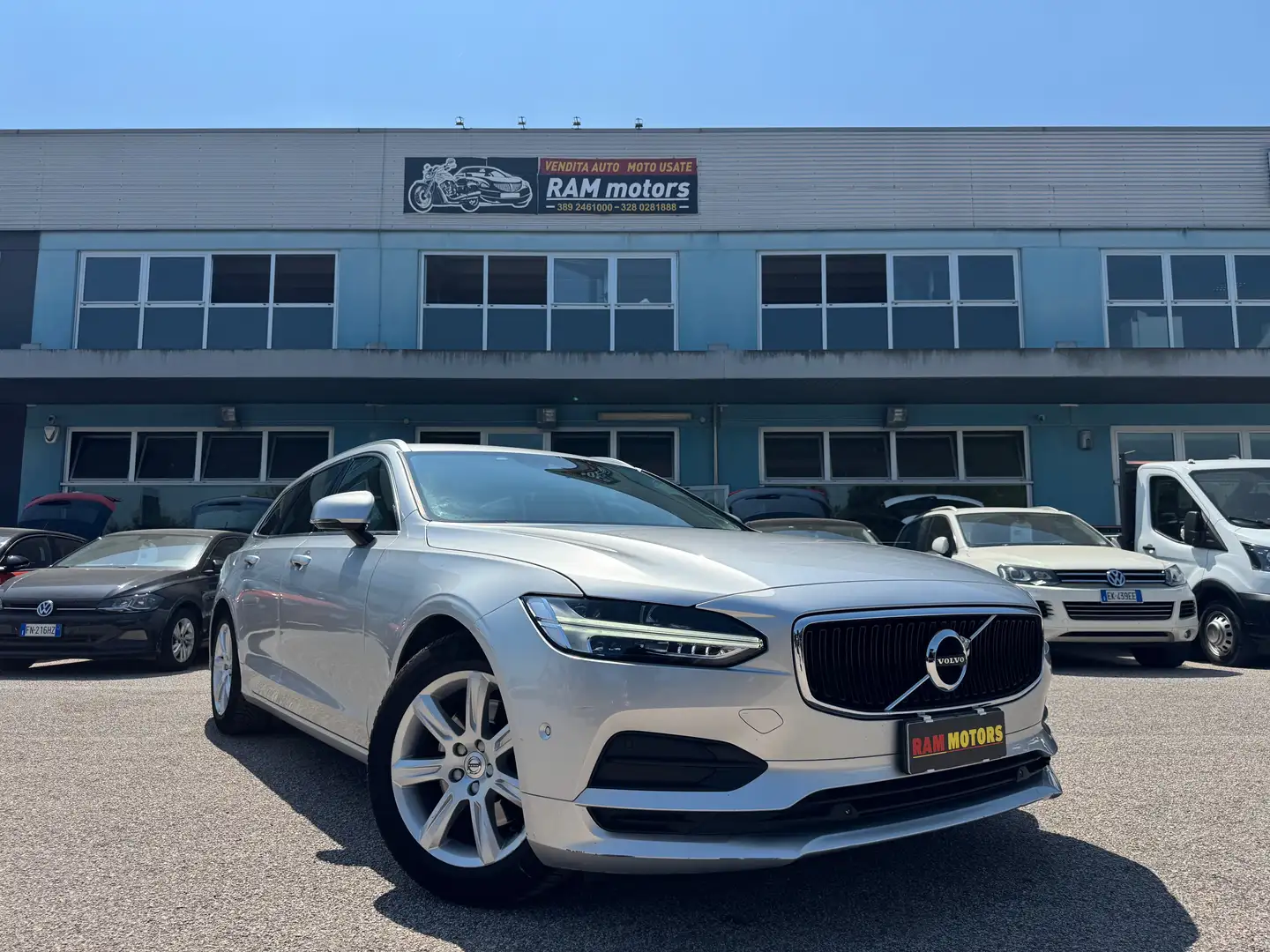Volvo V90 V90 2.0 d4 R-design geartronic Gris - 1