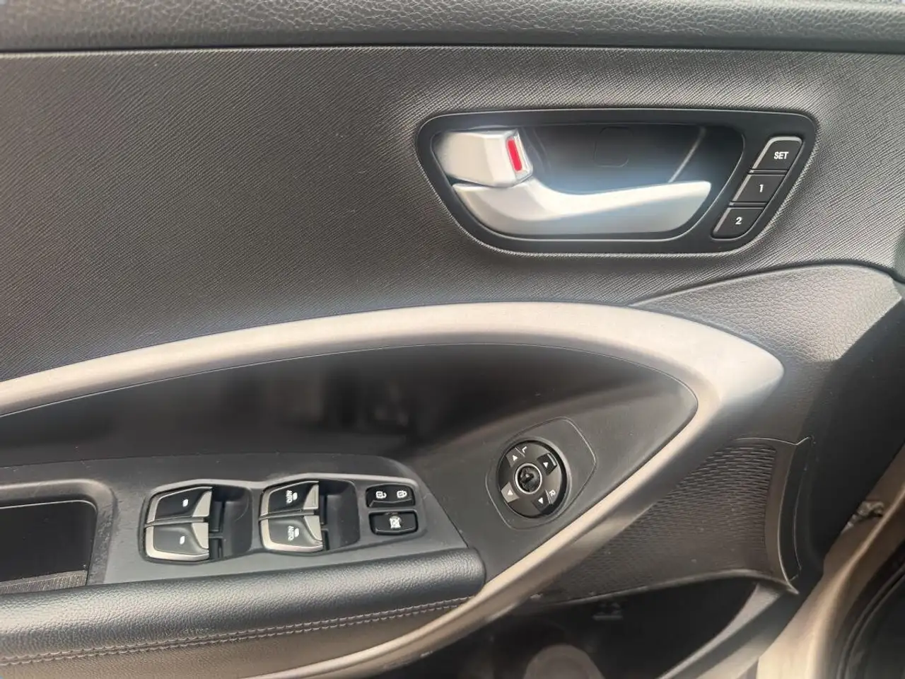 Hyundai SANTA FE снимка Hyundai SANTA FE