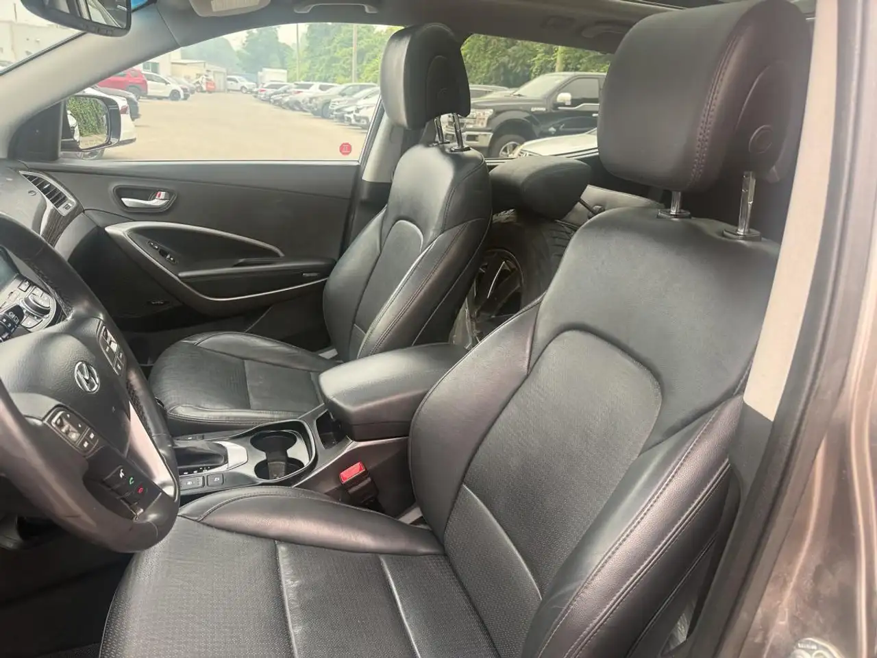 Hyundai SANTA FE снимка Hyundai SANTA FE