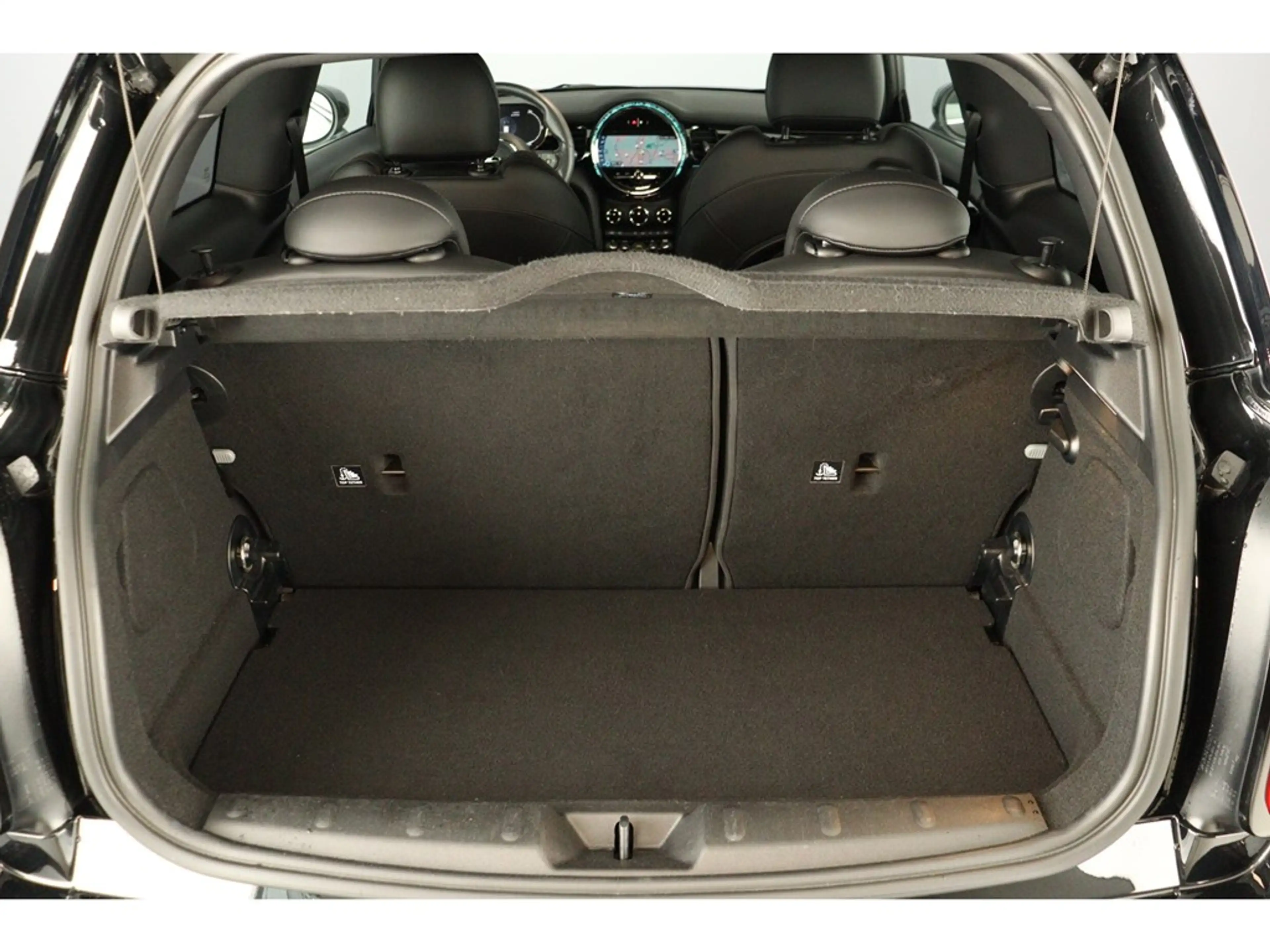 MINI Cooper SE 184pk Classic Trim Pack Drive Assist — photo 13