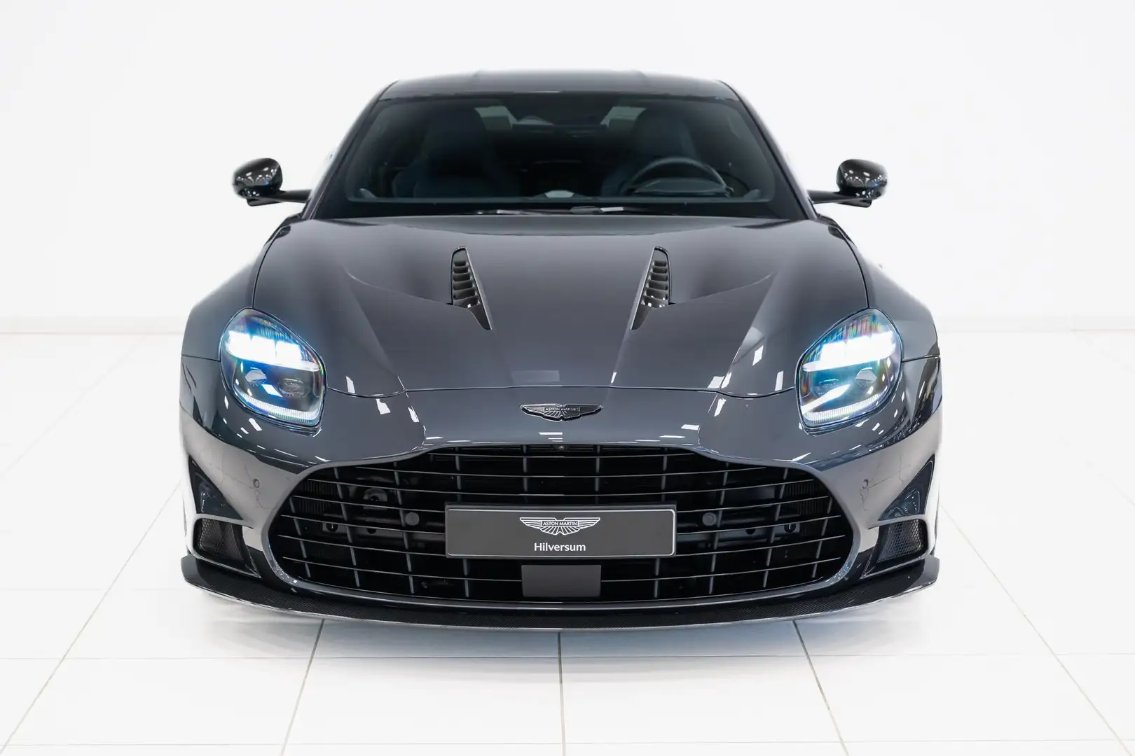 Aston Martin Vanquish Coupe | Full Options | 25MY Incl BPM | Schwarz - 2
