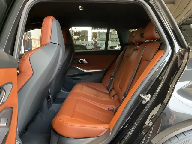 BMW M3 view 9