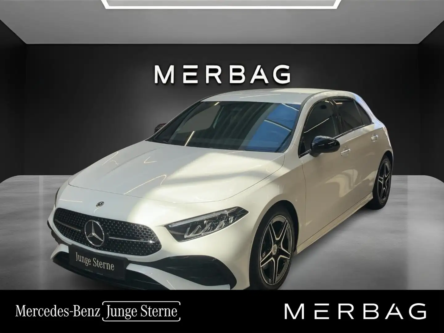 Mercedes-Benz A 180 d Österreich-Edition AMG Line Facelift Weiß - 1