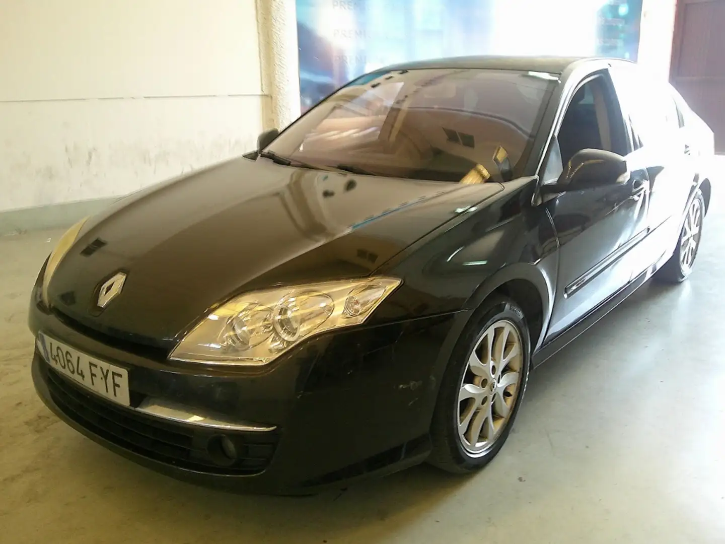 Renault Laguna 2.0dCi Dynamique 150 Negro - 1