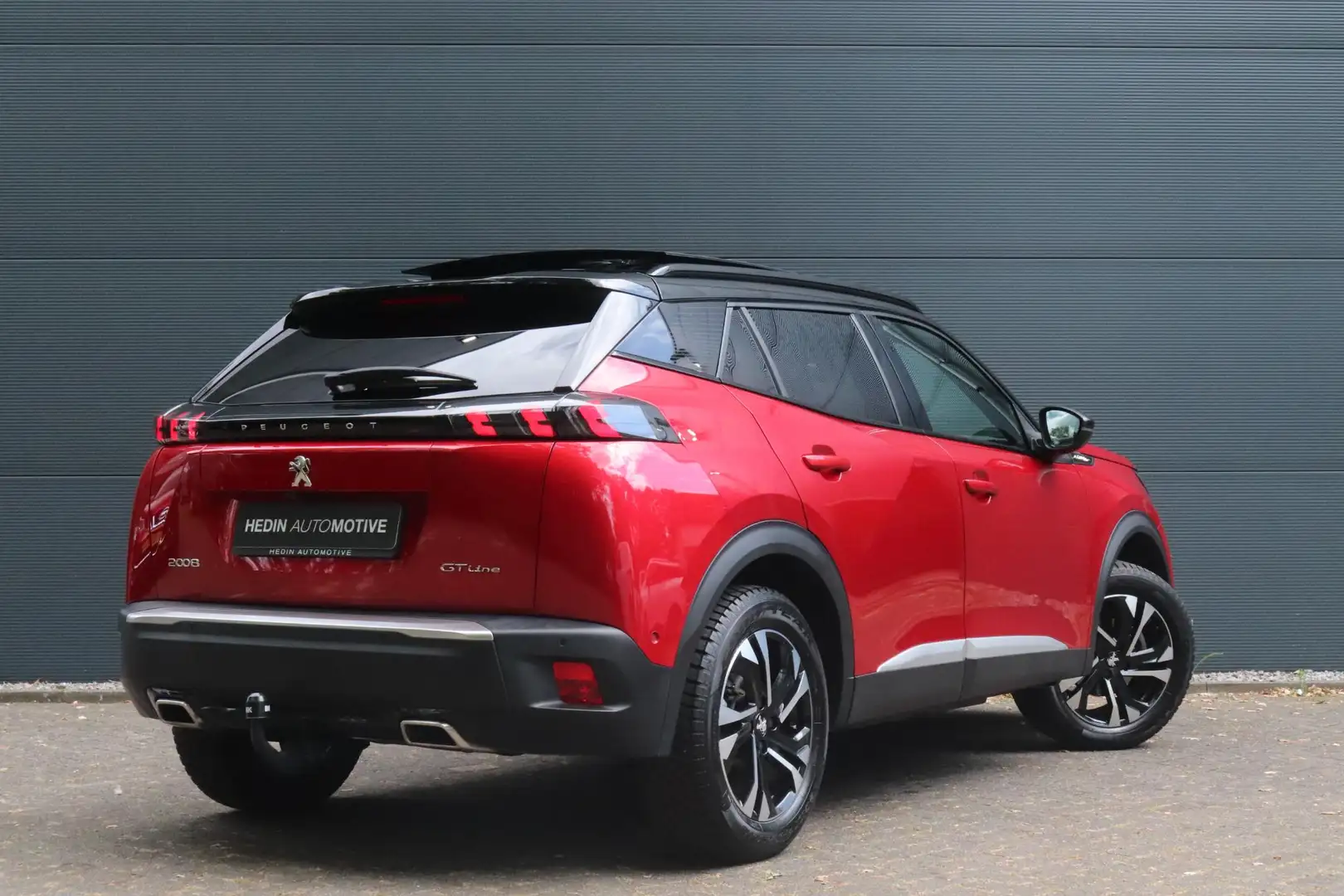 Peugeot 2008 1.2 PureTech GT-Line | elektrisch glazen panorama- Rood - 2
