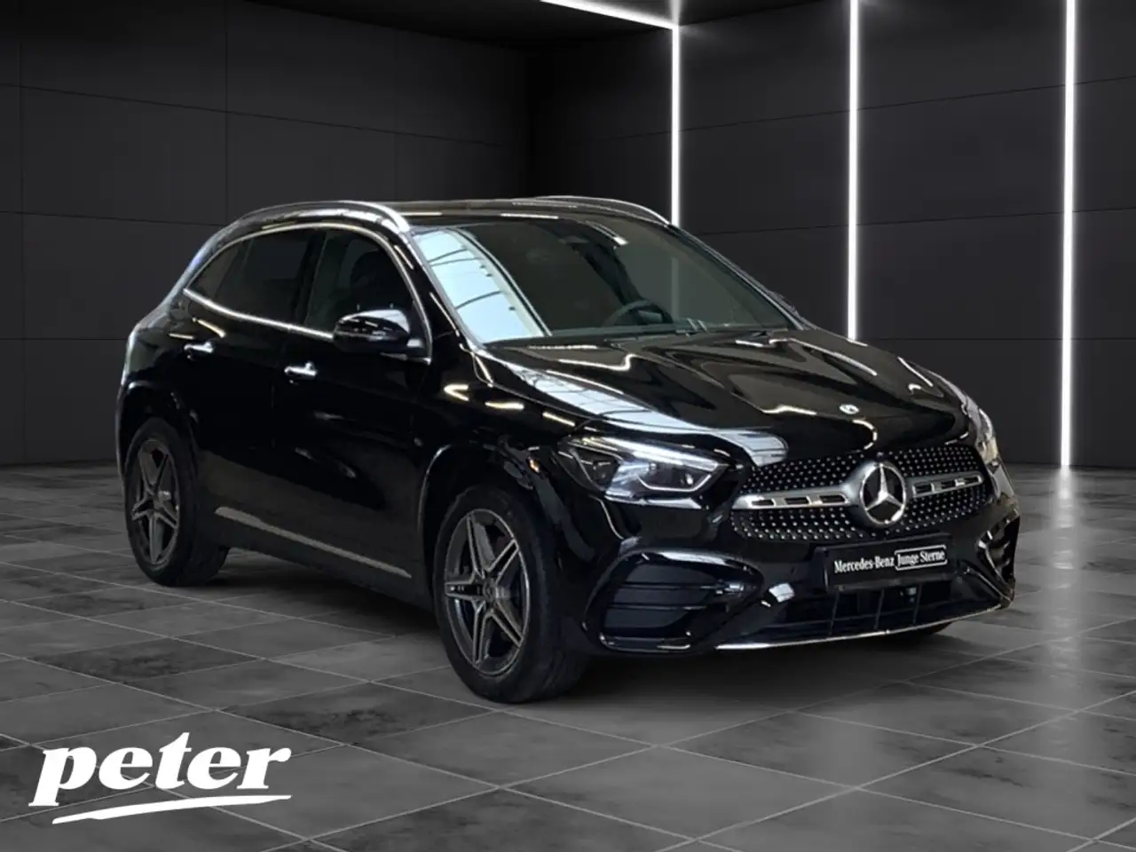 Mercedes-Benz GLA 200 AMG-STYLING+7G+19"AMG-FELGEN+AHK+KAMERA+ 3
