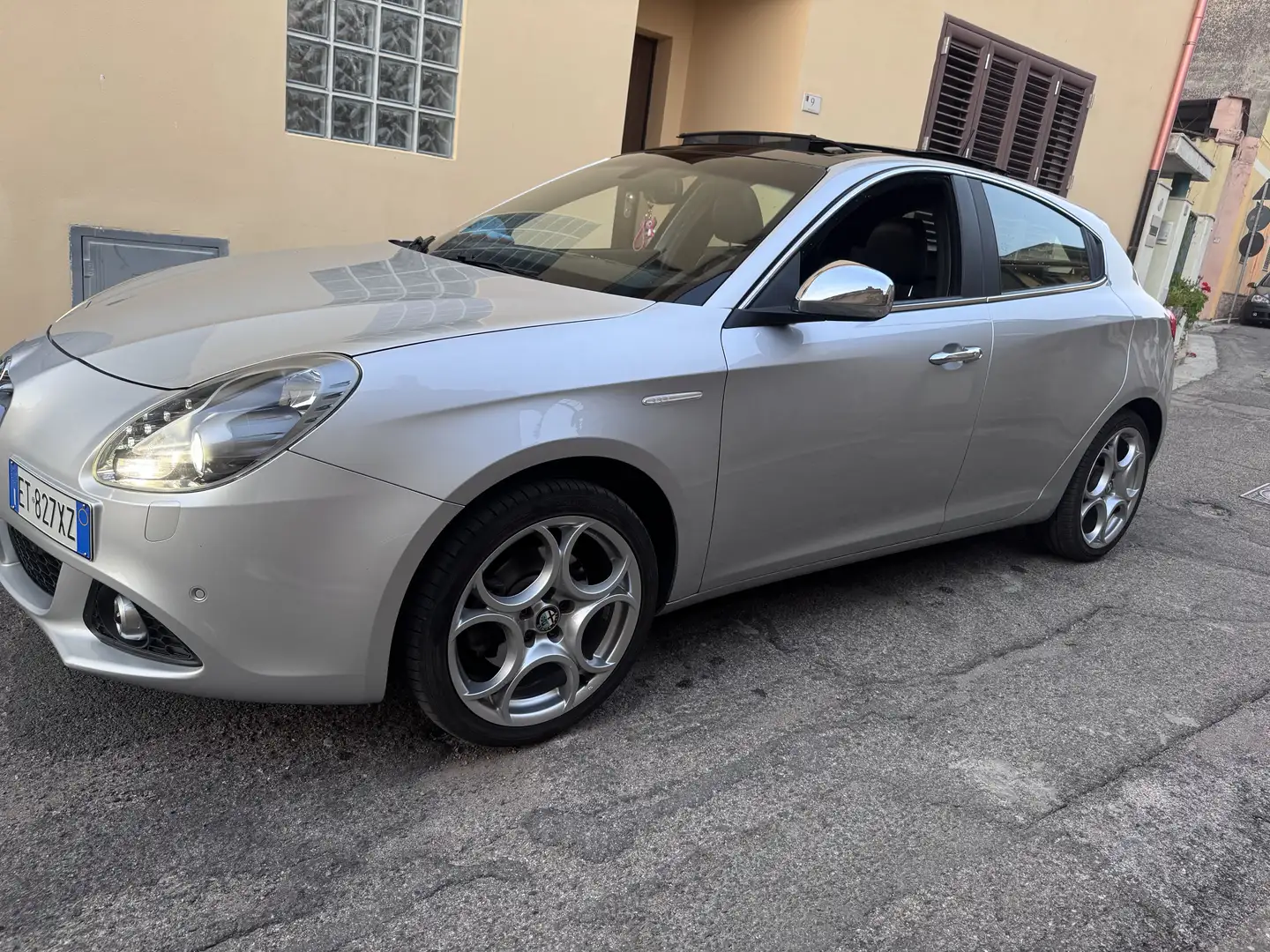 Alfa Romeo Giulietta 2.0 jtdm Distinctive 150cv E5+ - 1