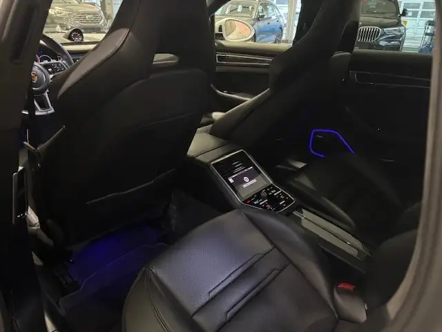 Porsche Panamera Turbo Aut. Ansicht 26