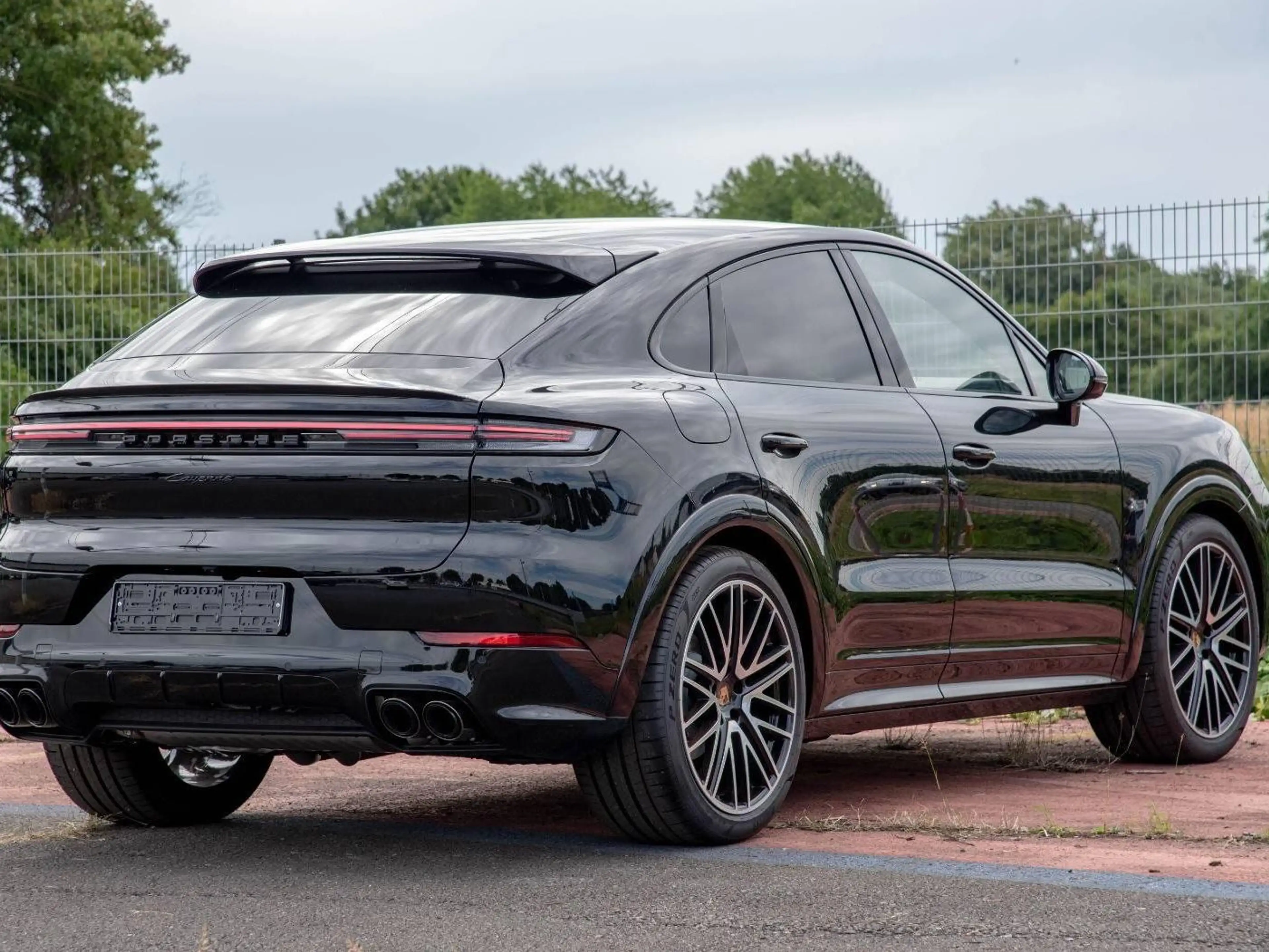 Porsche Cayenne Cayenne Coupe — photo 7